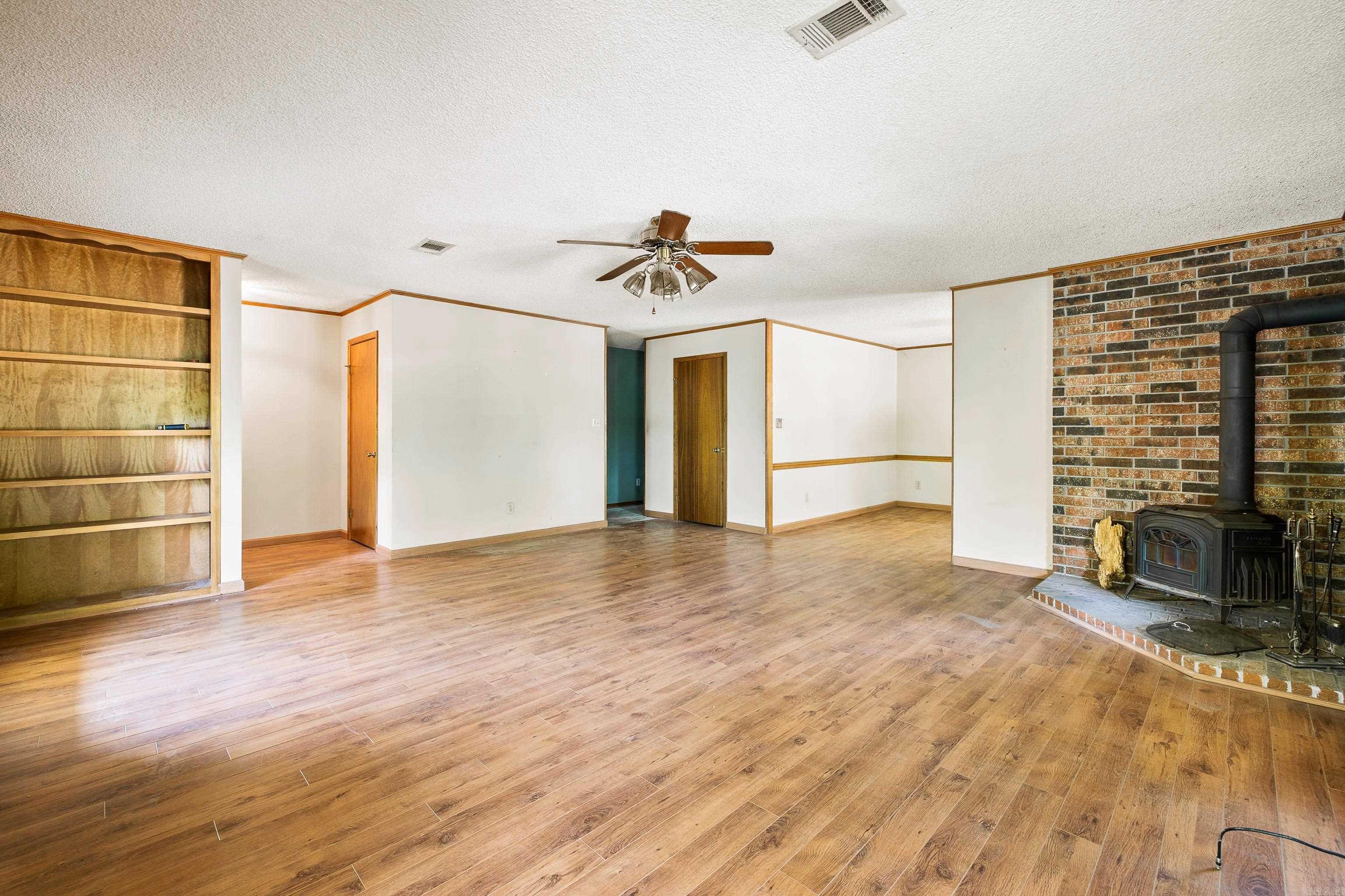 4999 Brooke Cove Property Photo 6
