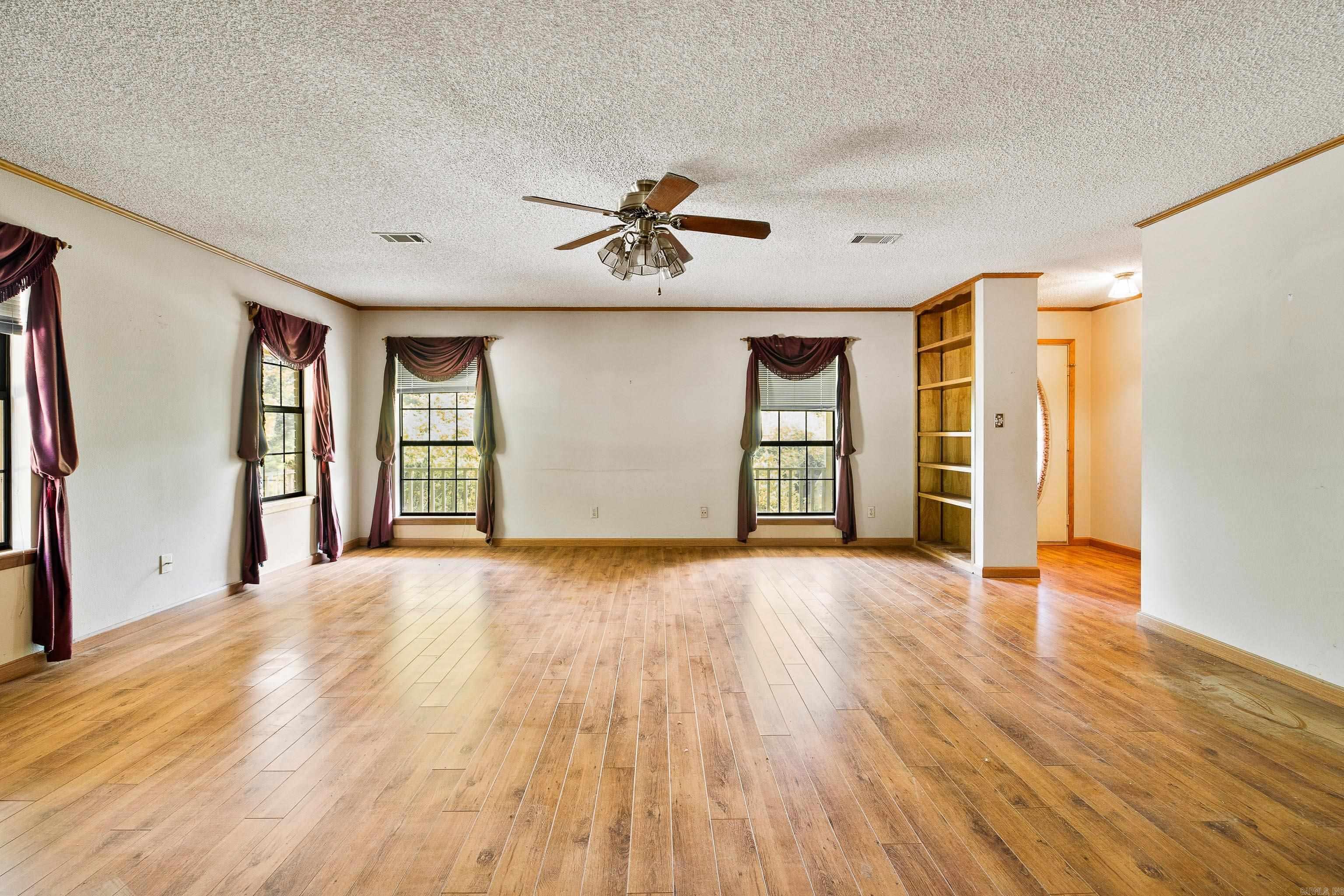 4999 Brooke Cove Property Photo 7
