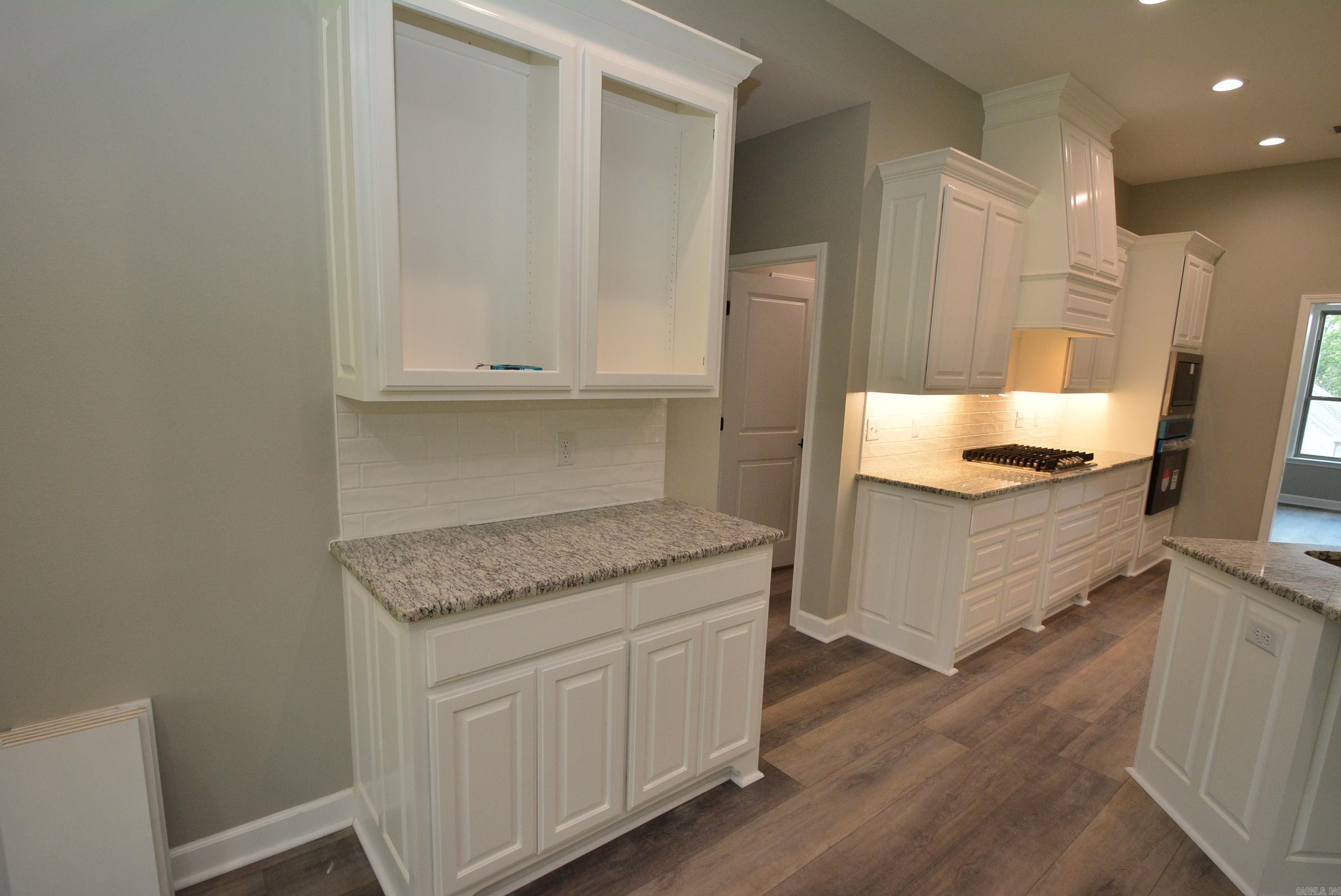14 Wellington Place Property Photo 9
