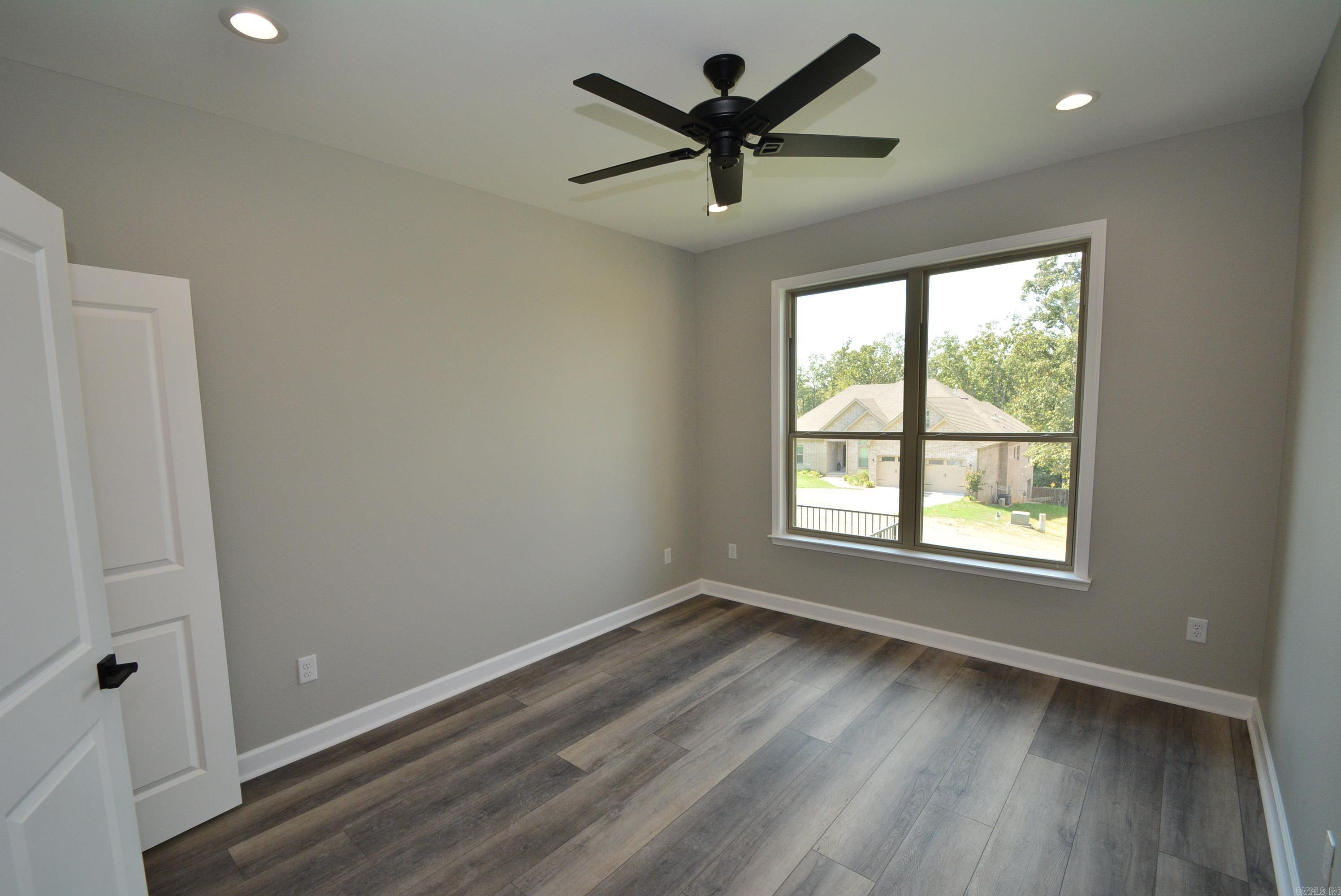 14 Wellington Place Property Photo 25