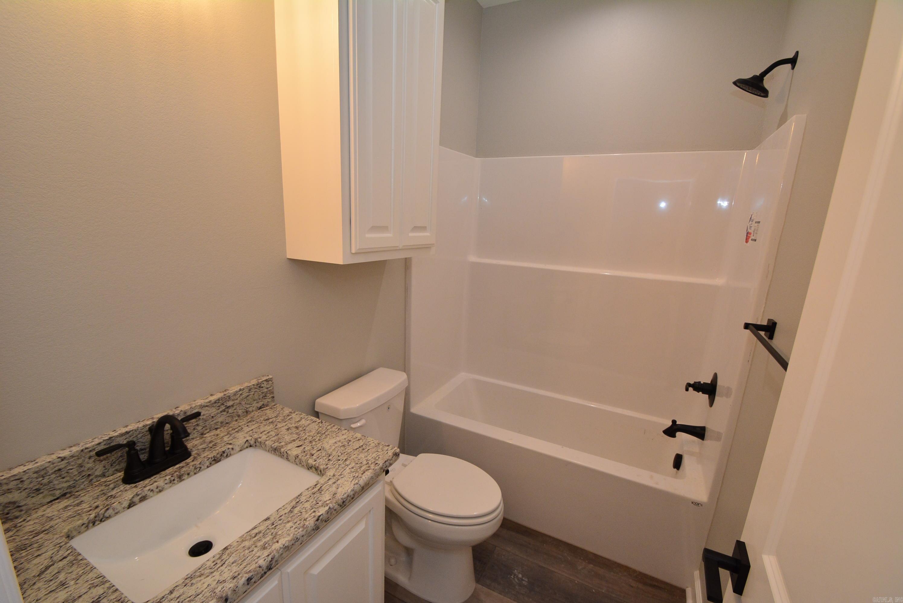 14 Wellington Place Property Photo 32