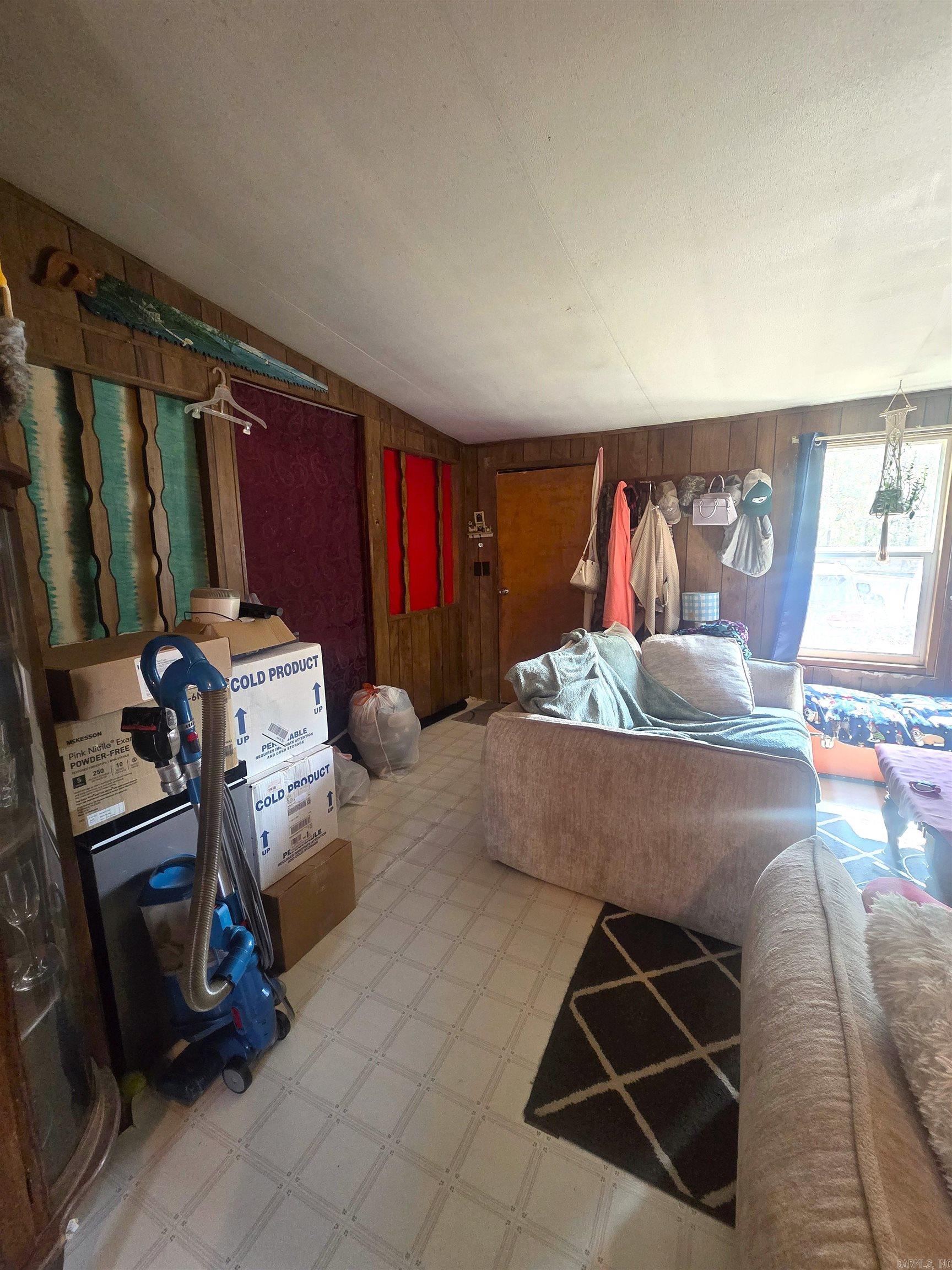 4675 Dooley Road Property Photo 6