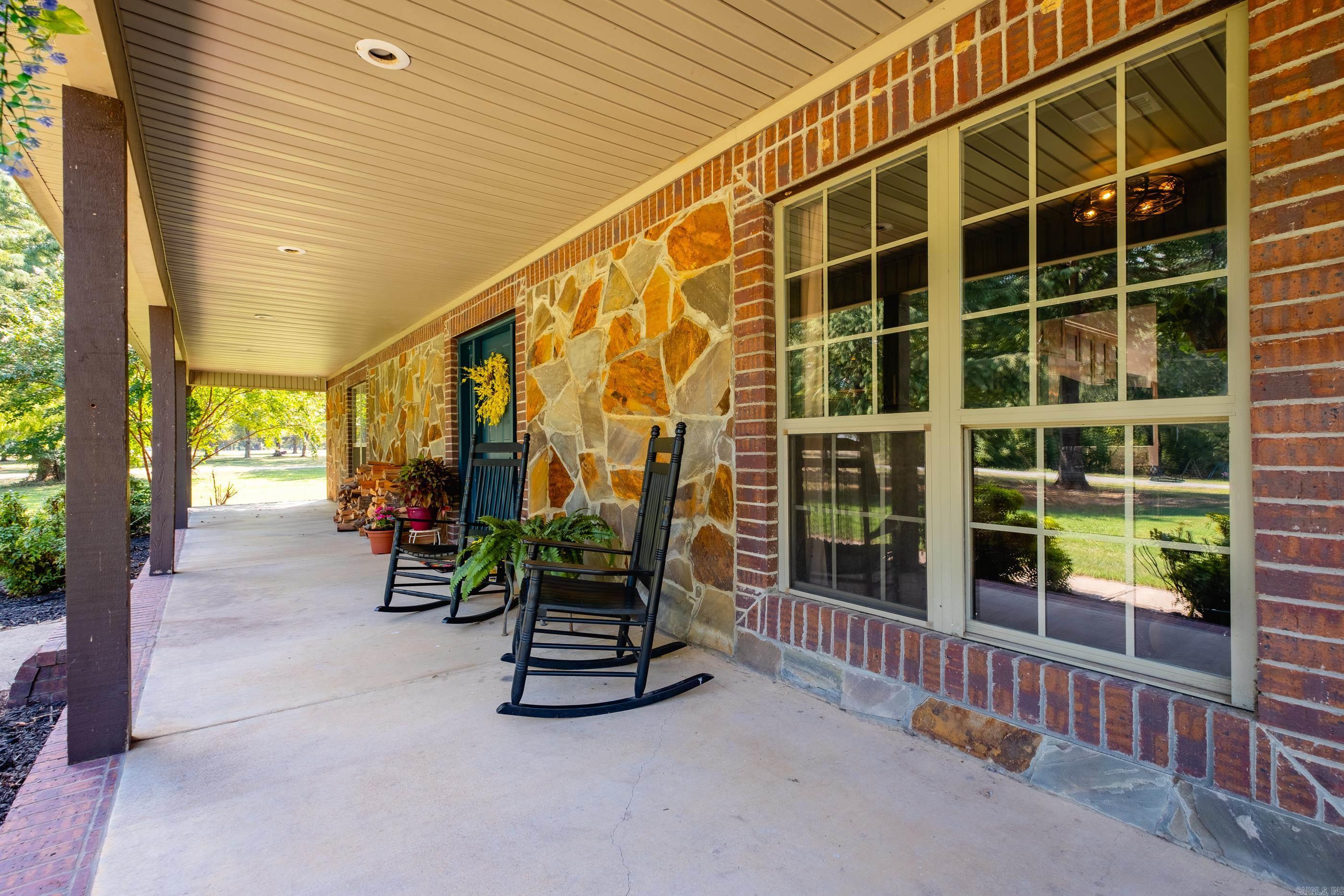 13 Western Hills Circle Property Photo 3