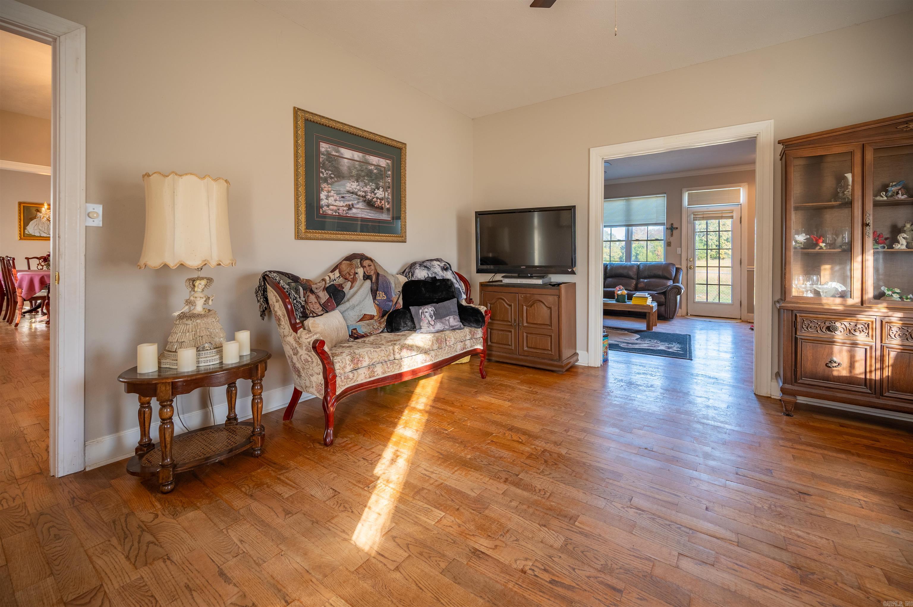 315 Tweedy Property Photo 6
