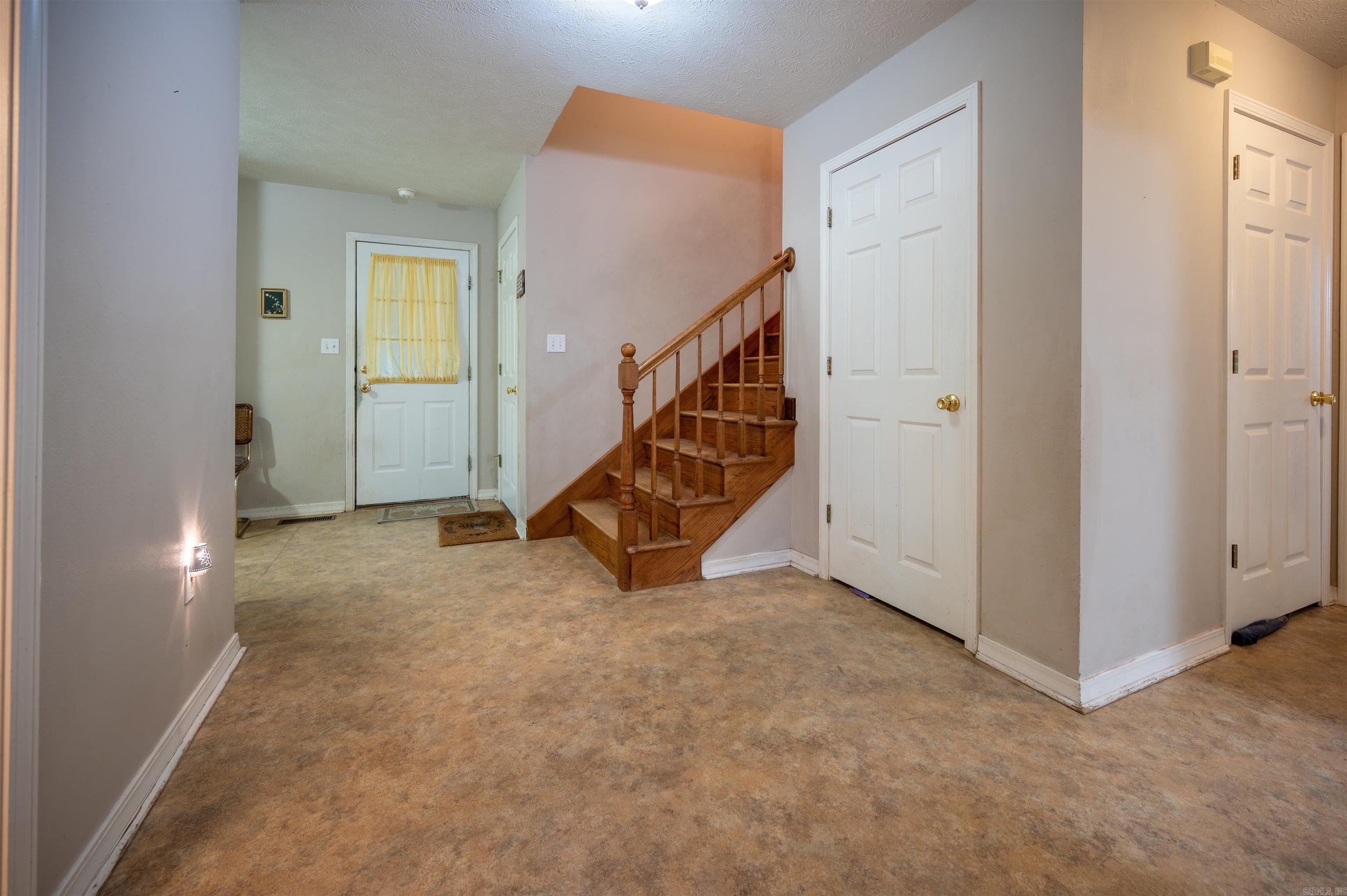 315 Tweedy Property Photo 11