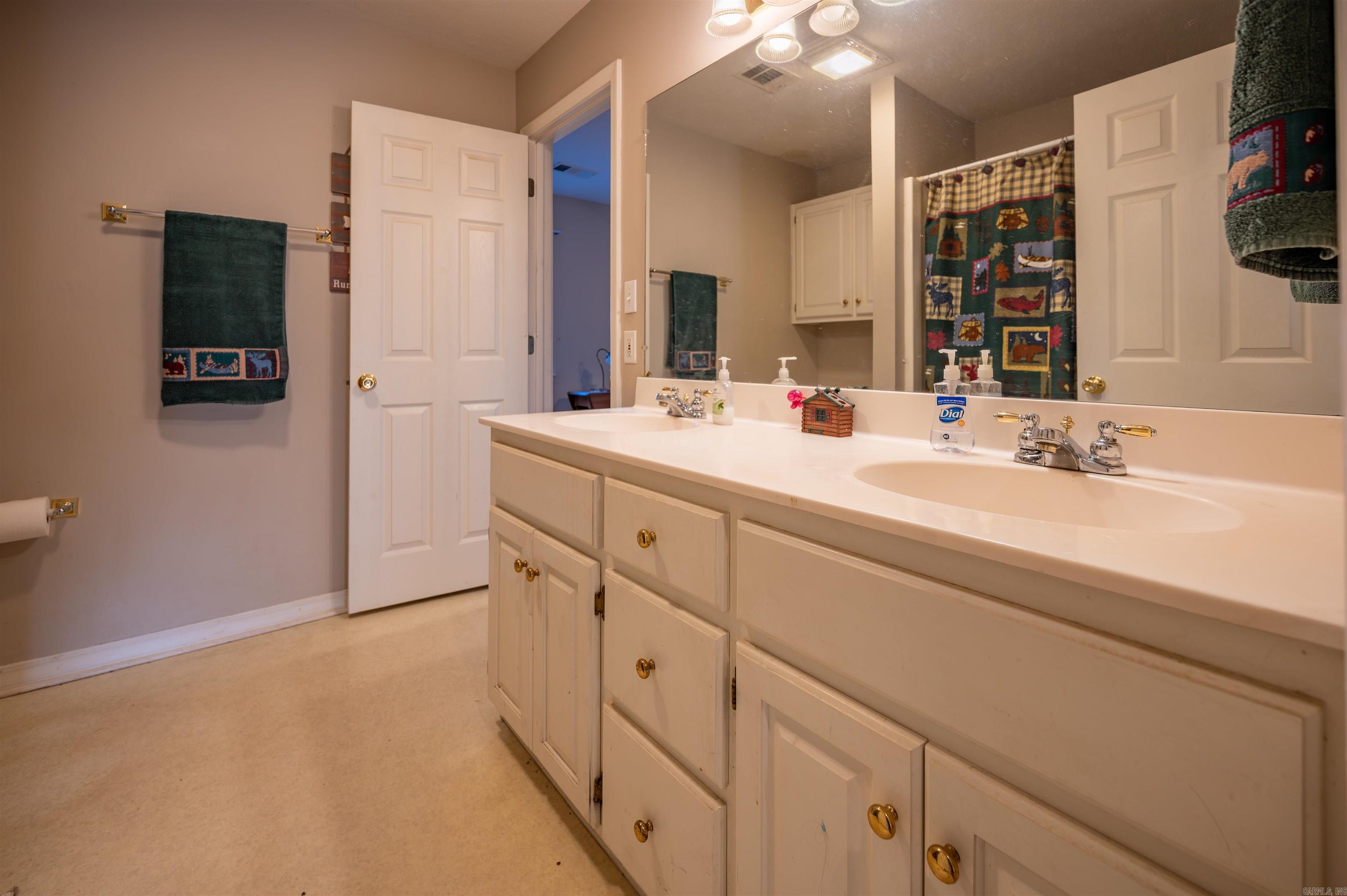 315 Tweedy Property Photo 15