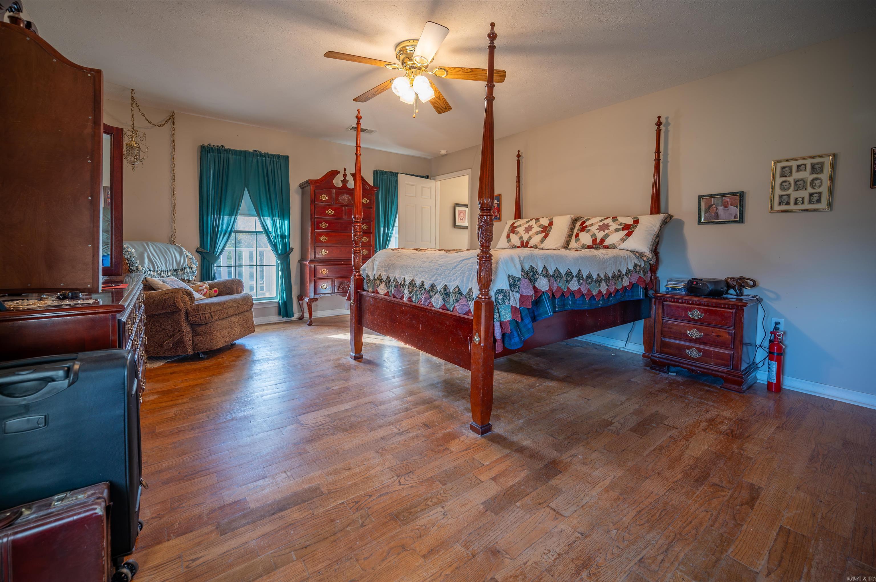 315 Tweedy Property Photo 22