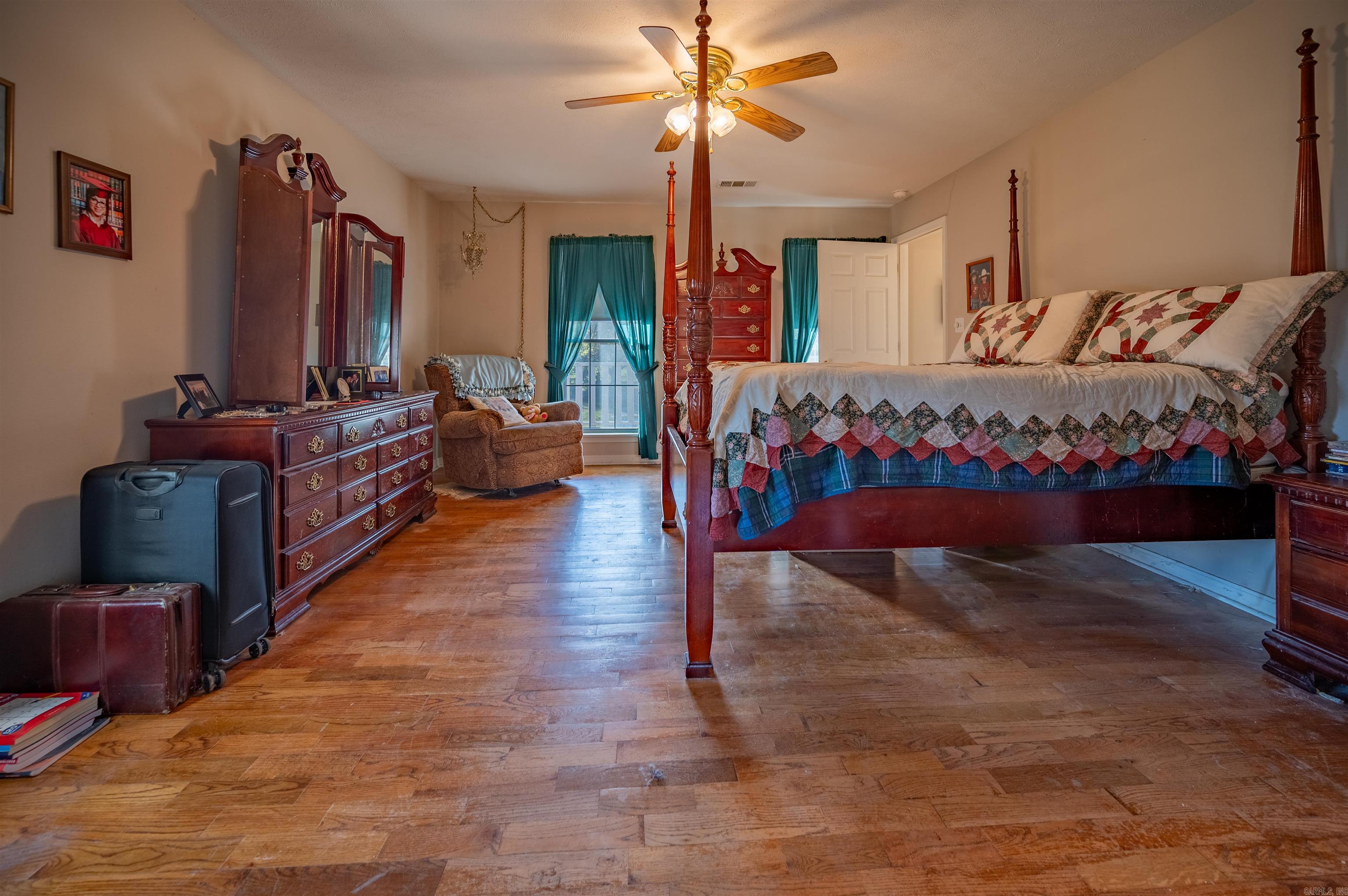 315 Tweedy Property Photo 23