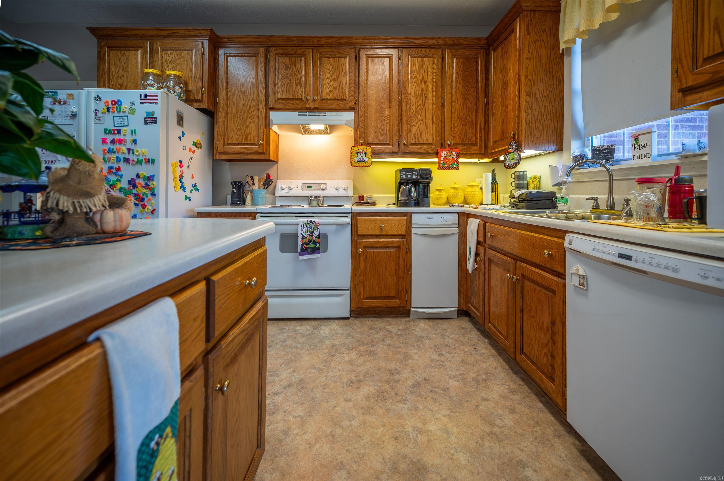 315 Tweedy Property Photo 30