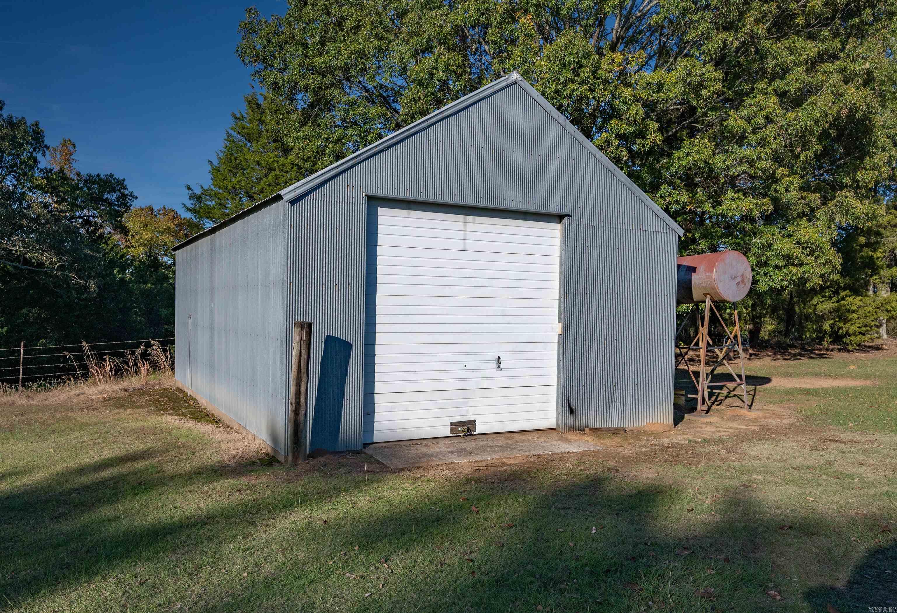 315 Tweedy Property Photo 43