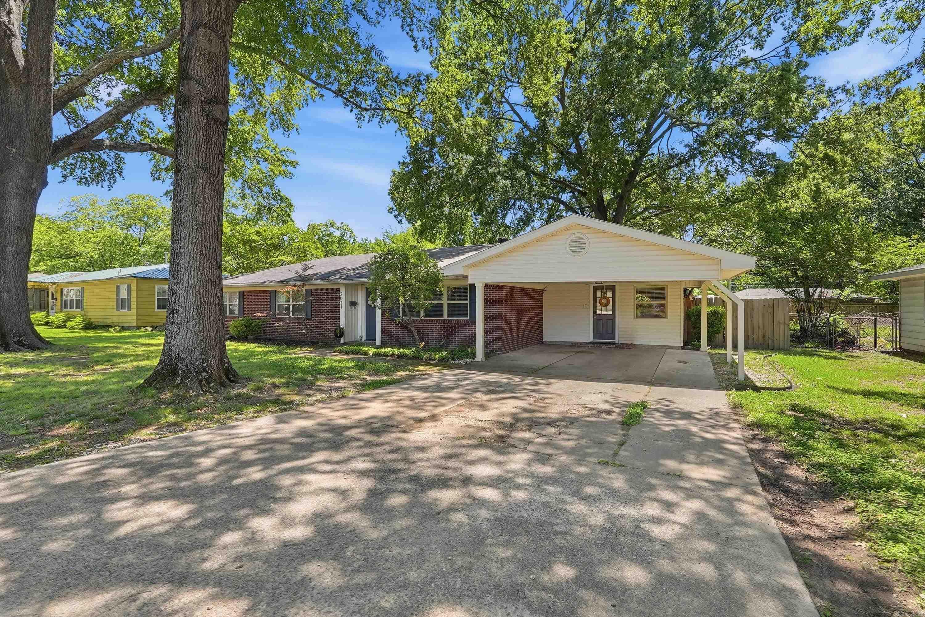 2021 Arkansas Avenue