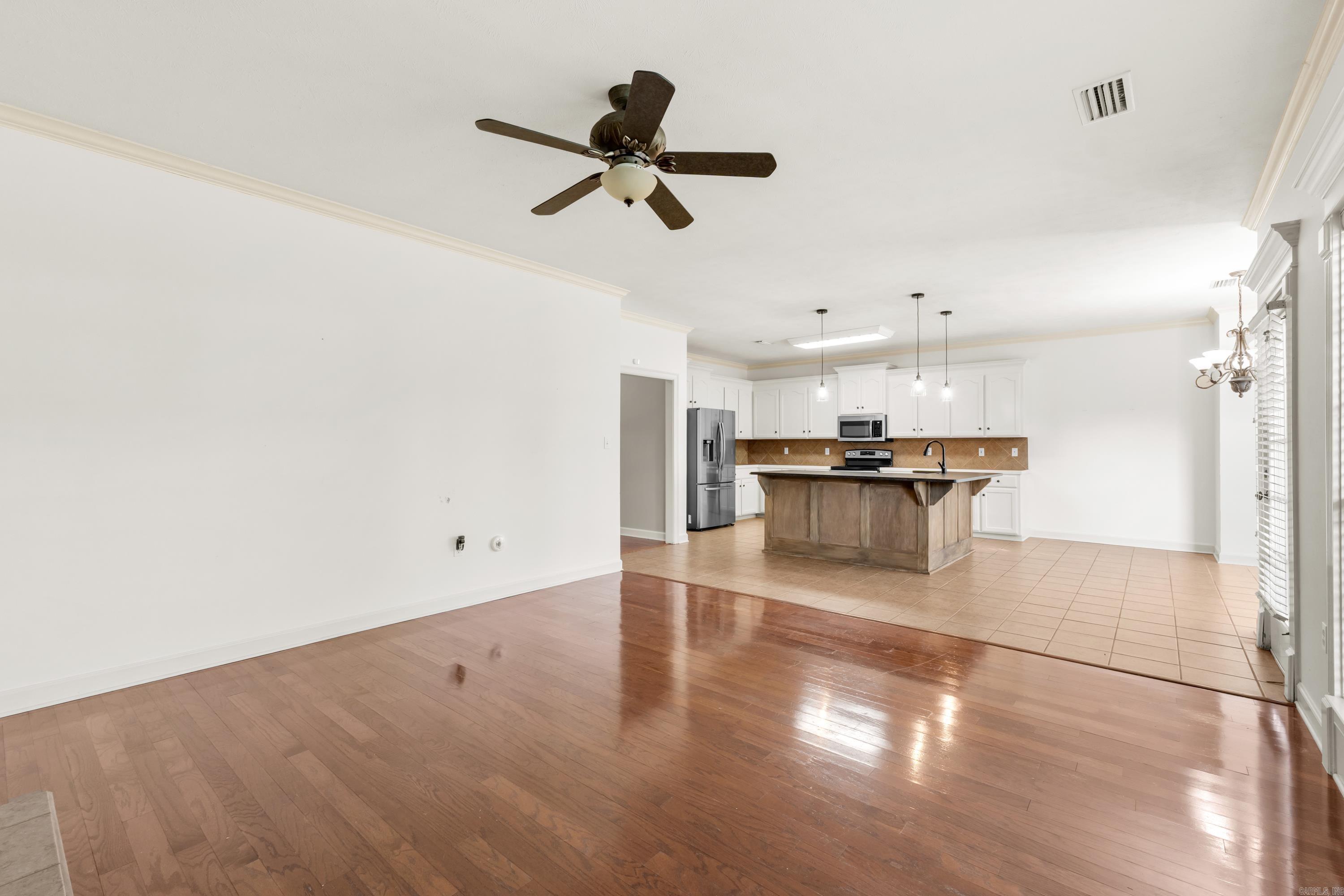2840 Stone Wood Drive Property Photo 9