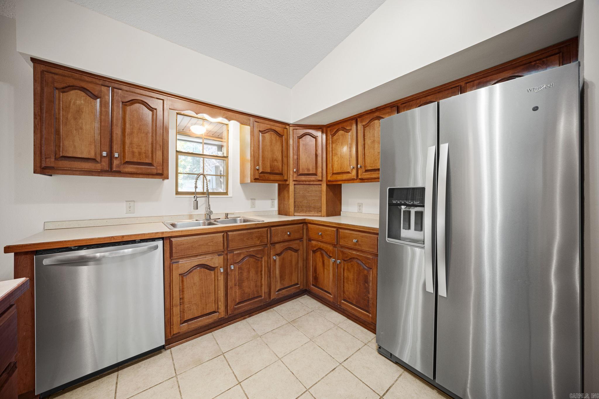 24 Baywood Drive Property Photo 9