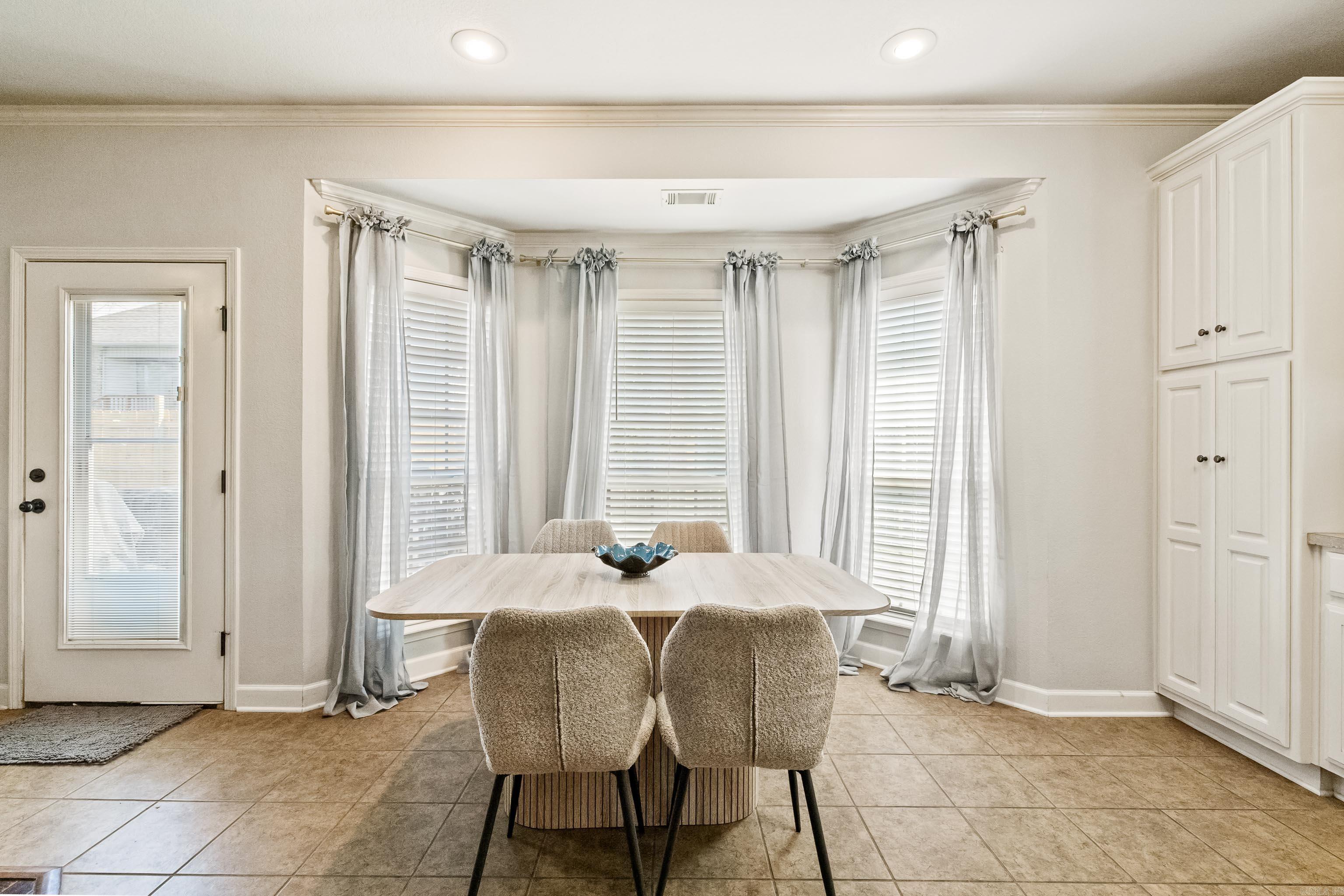 586 Crepe Myrtle Property Photo 14