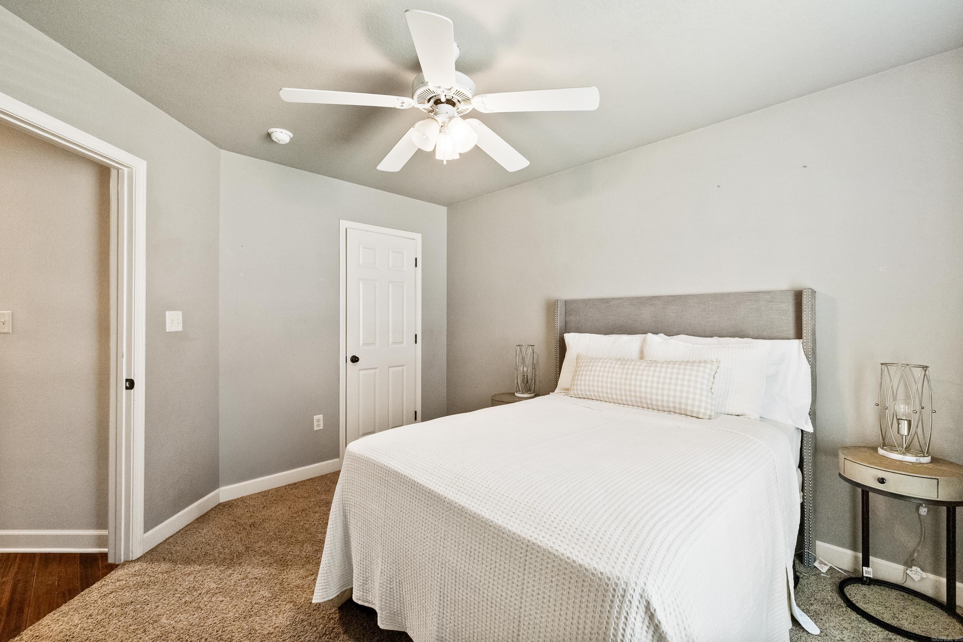 586 Crepe Myrtle Property Photo 20