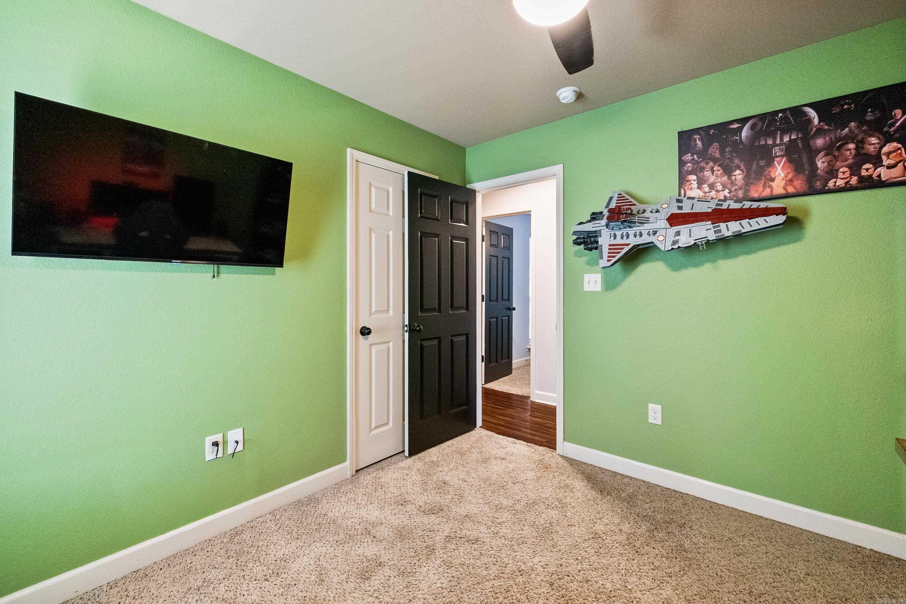 586 Crepe Myrtle Property Photo 24