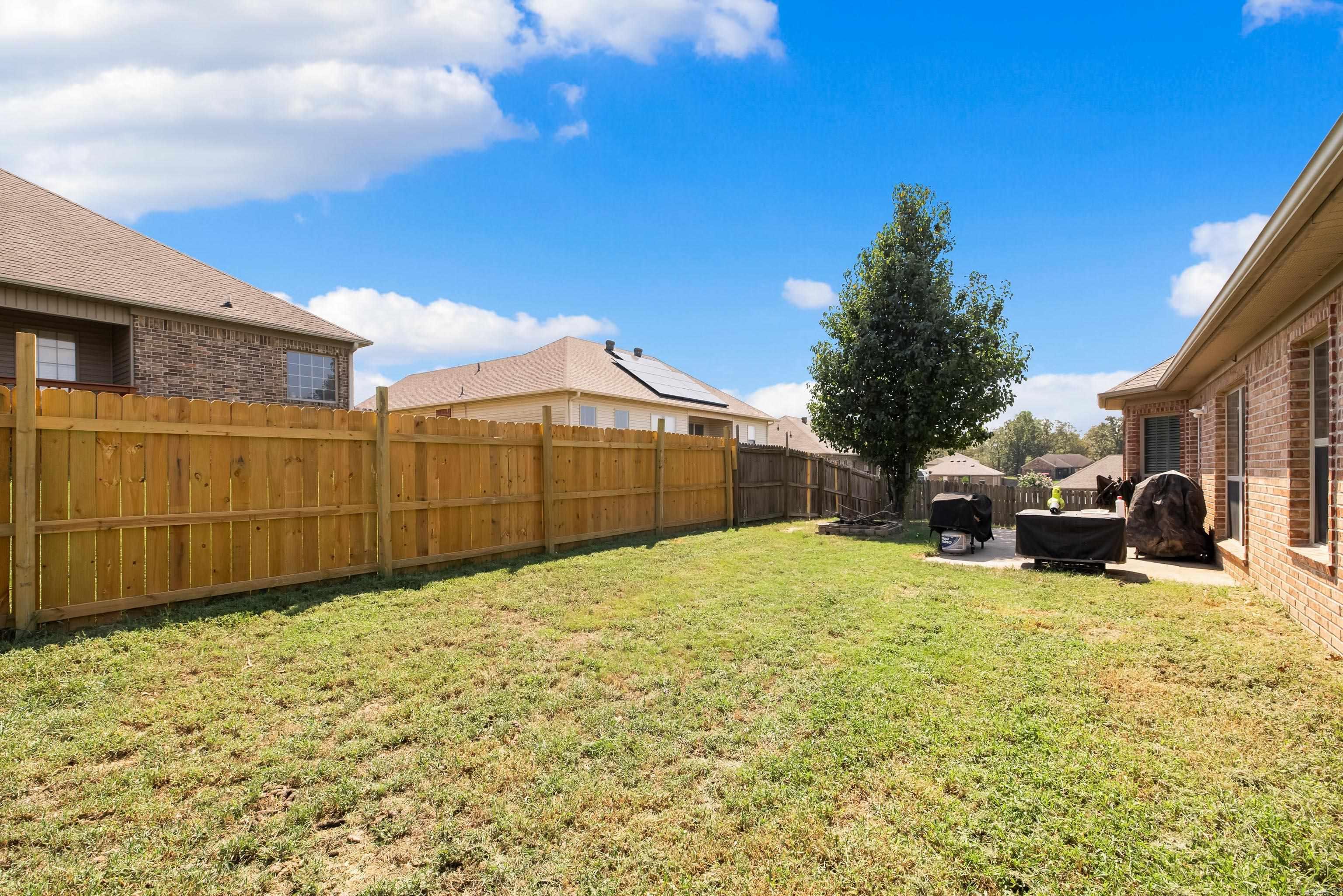 586 Crepe Myrtle Property Photo 33