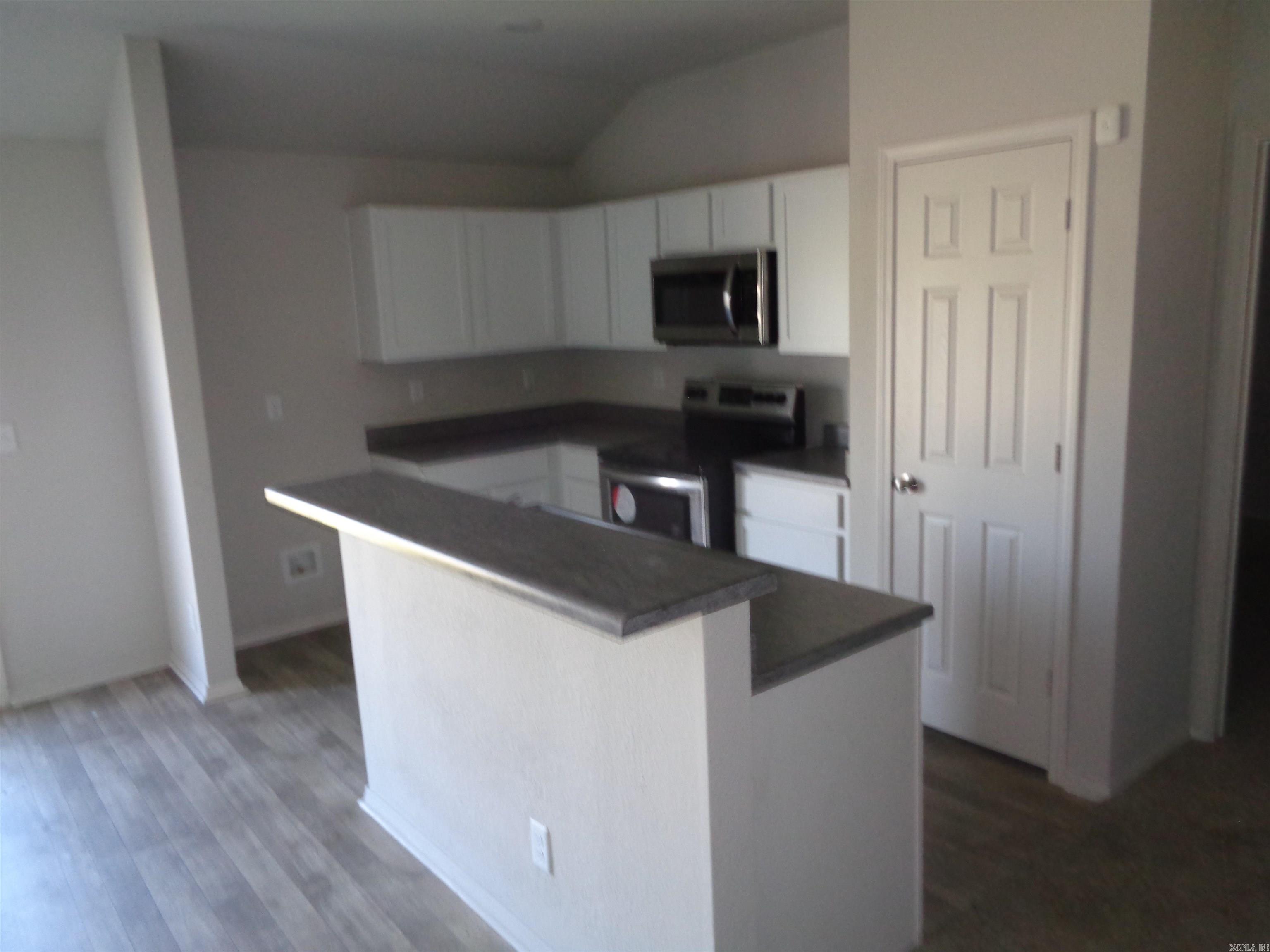 1804 Peony Street Property Photo 9