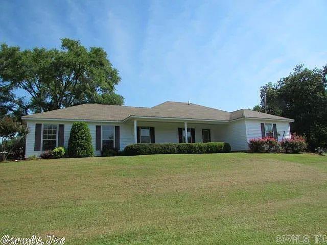 23708 Highway 84 Property Photo 1