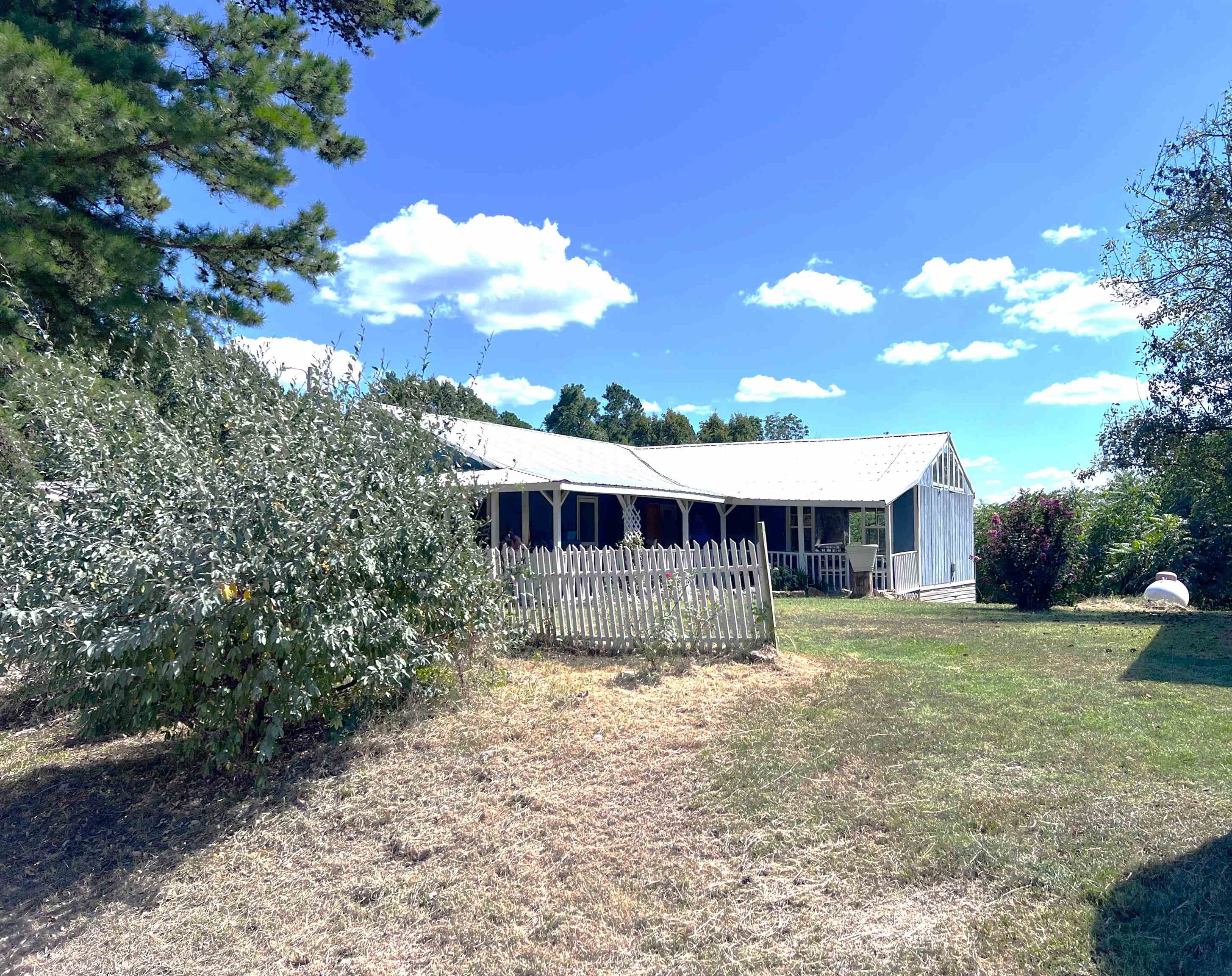 3295 Cozahome Road Property Photo 2