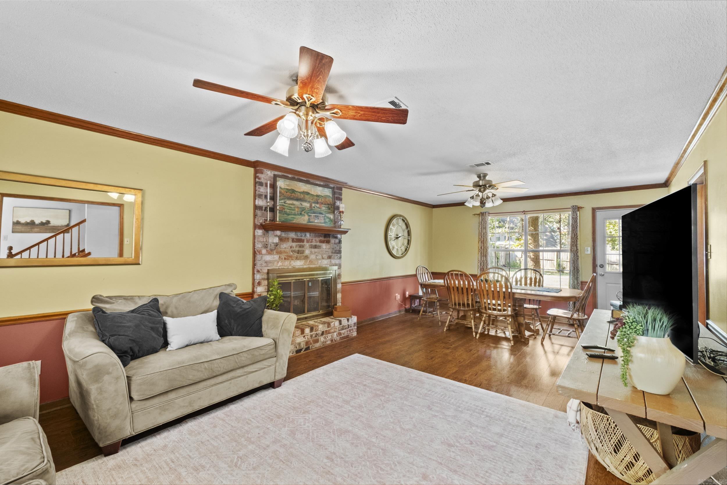 2409 Ozark Drive Property Photo 5