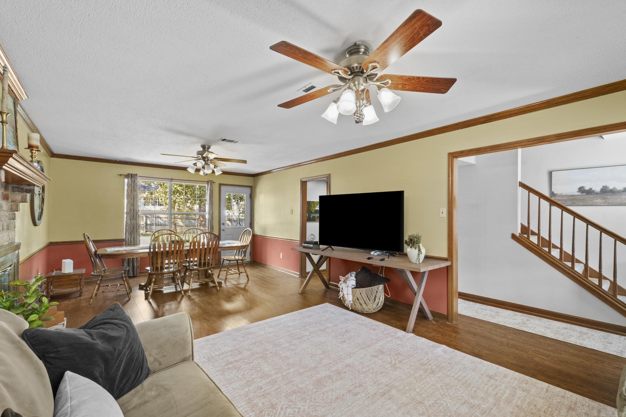 2409 Ozark Drive Property Photo 6