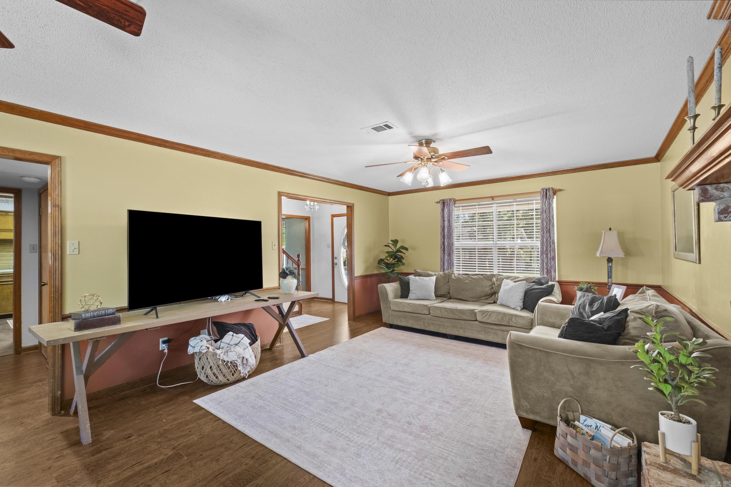 2409 Ozark Drive Property Photo 8