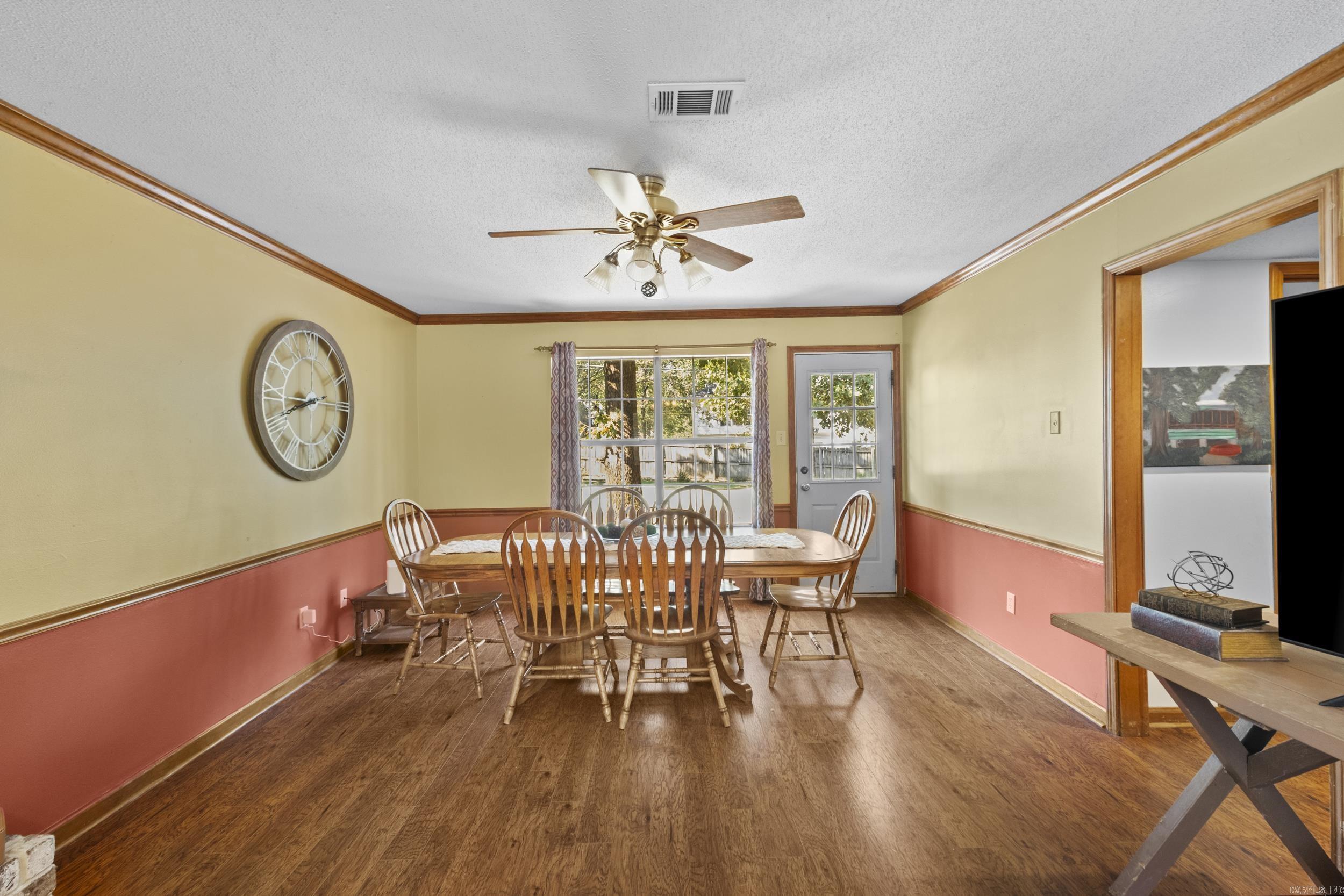 2409 Ozark Drive Property Photo 11