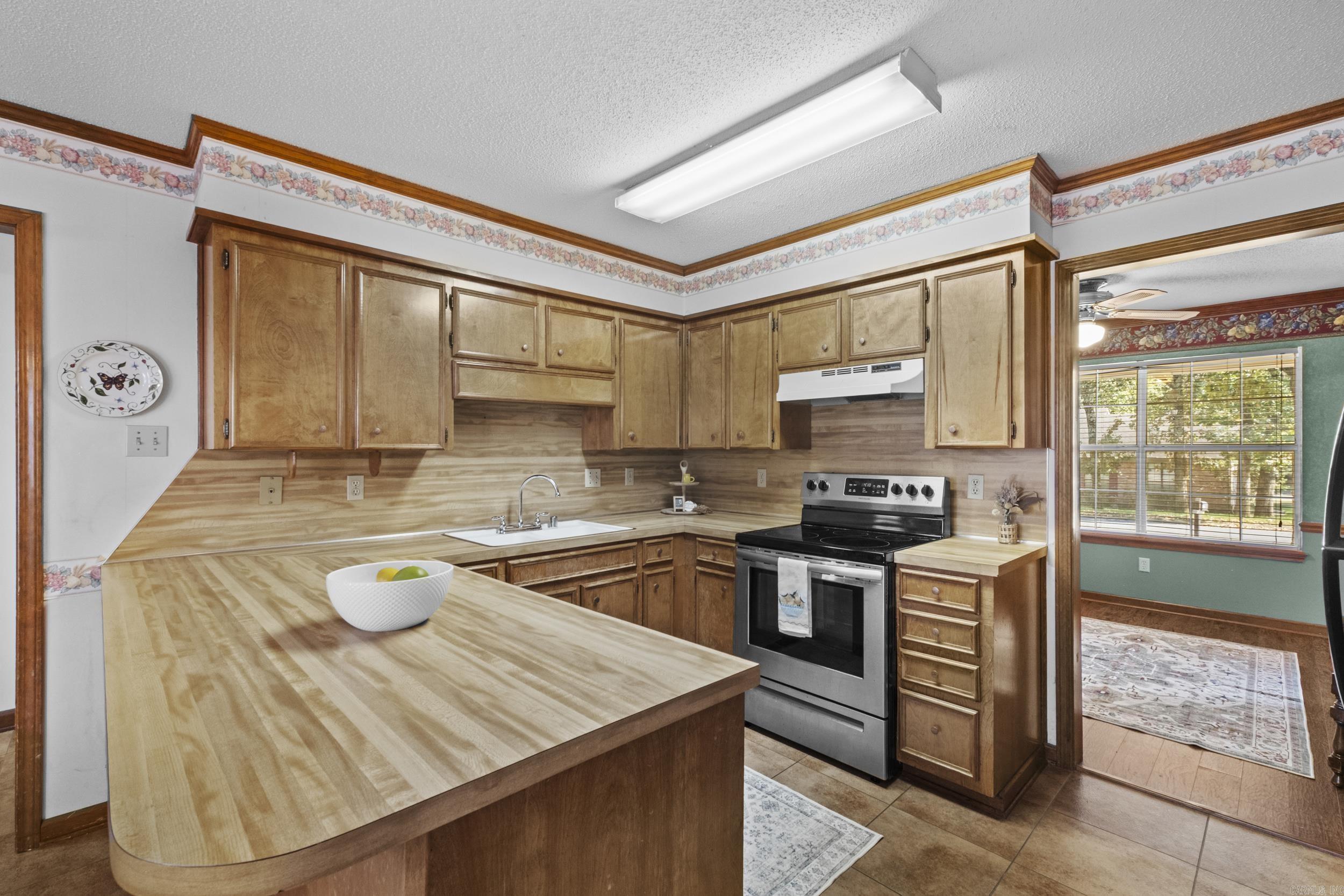2409 Ozark Drive Property Photo 15