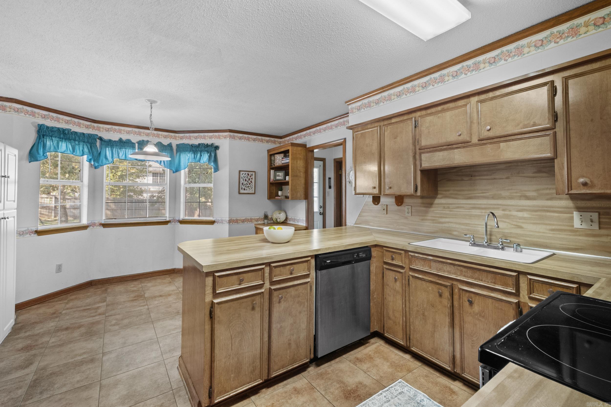 2409 Ozark Drive Property Photo 16