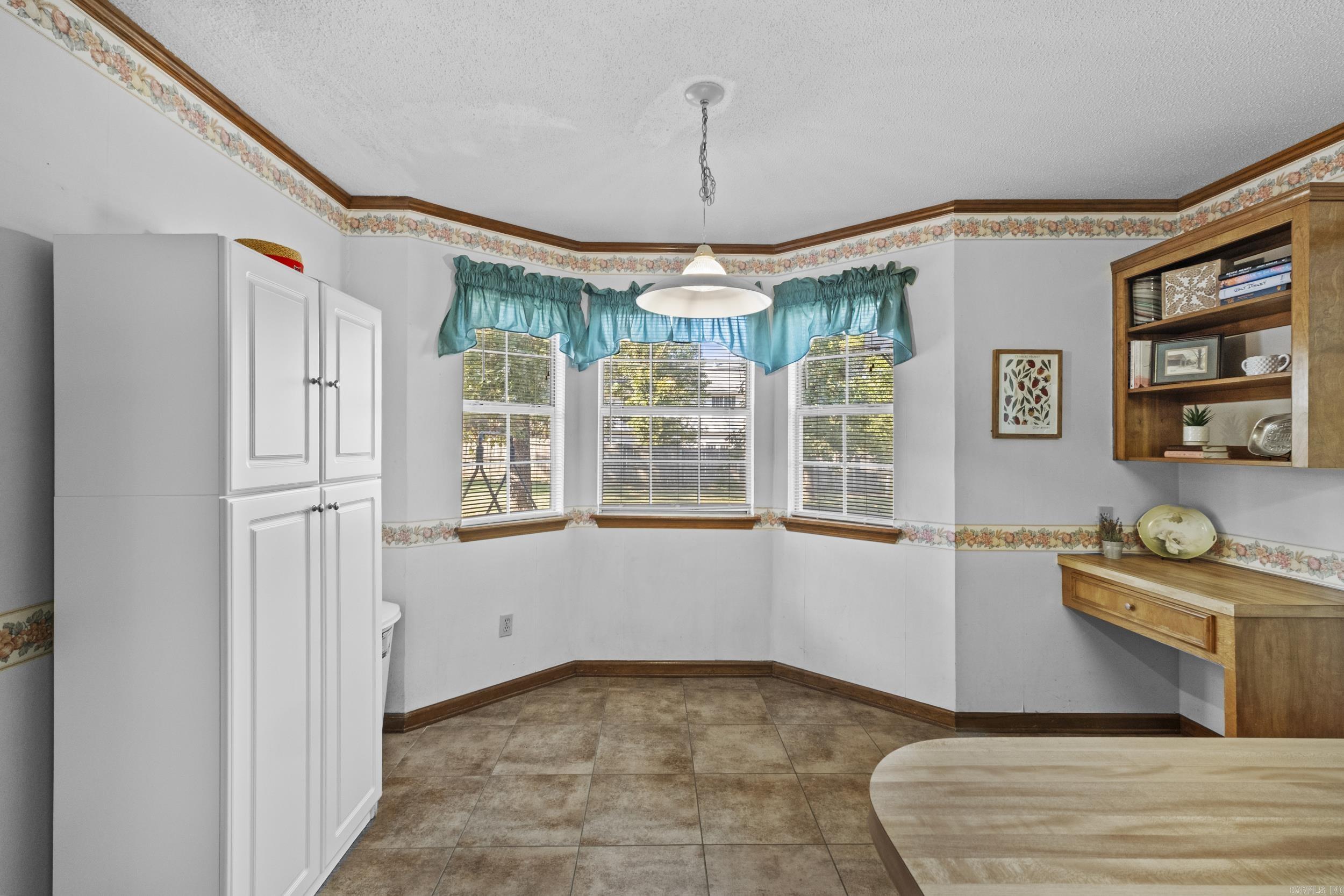 2409 Ozark Drive Property Photo 17