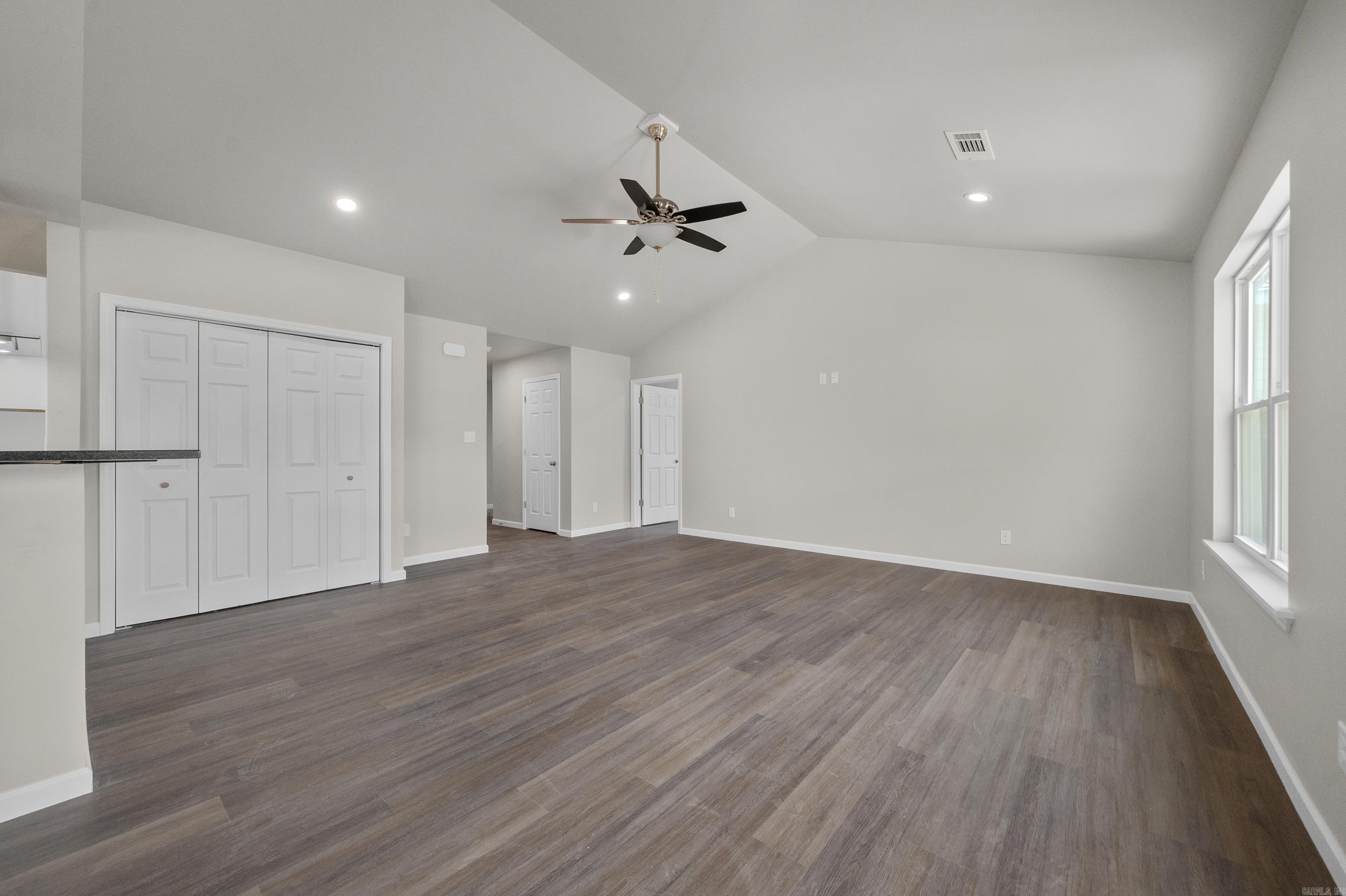 126 Lance Circle Property Photo 8