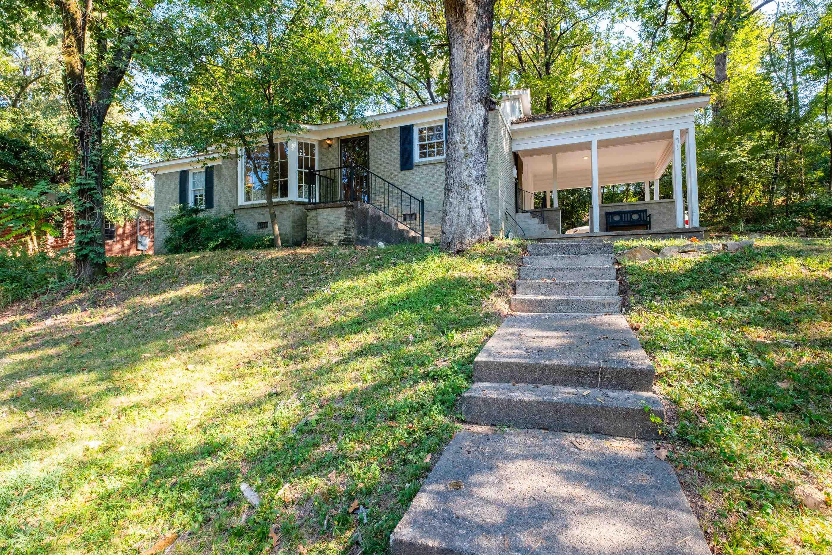 3933 N Lookout Street Property Photo 1
