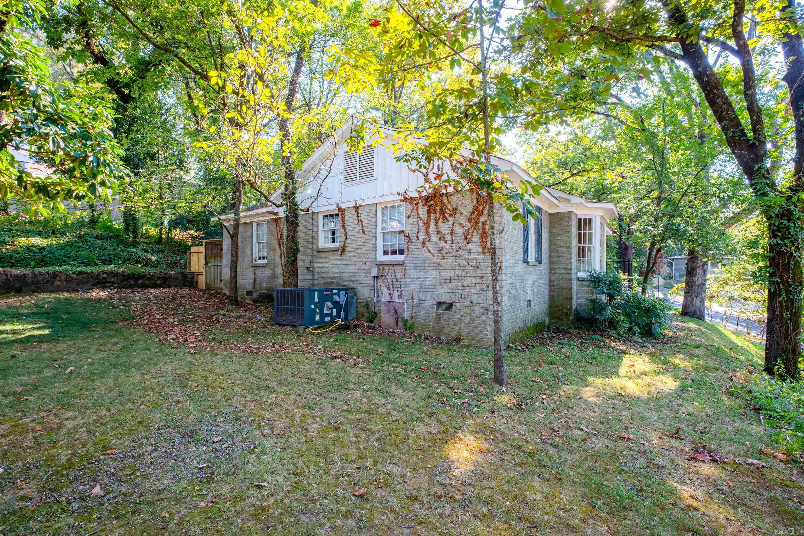 3933 N Lookout Street Property Photo 17