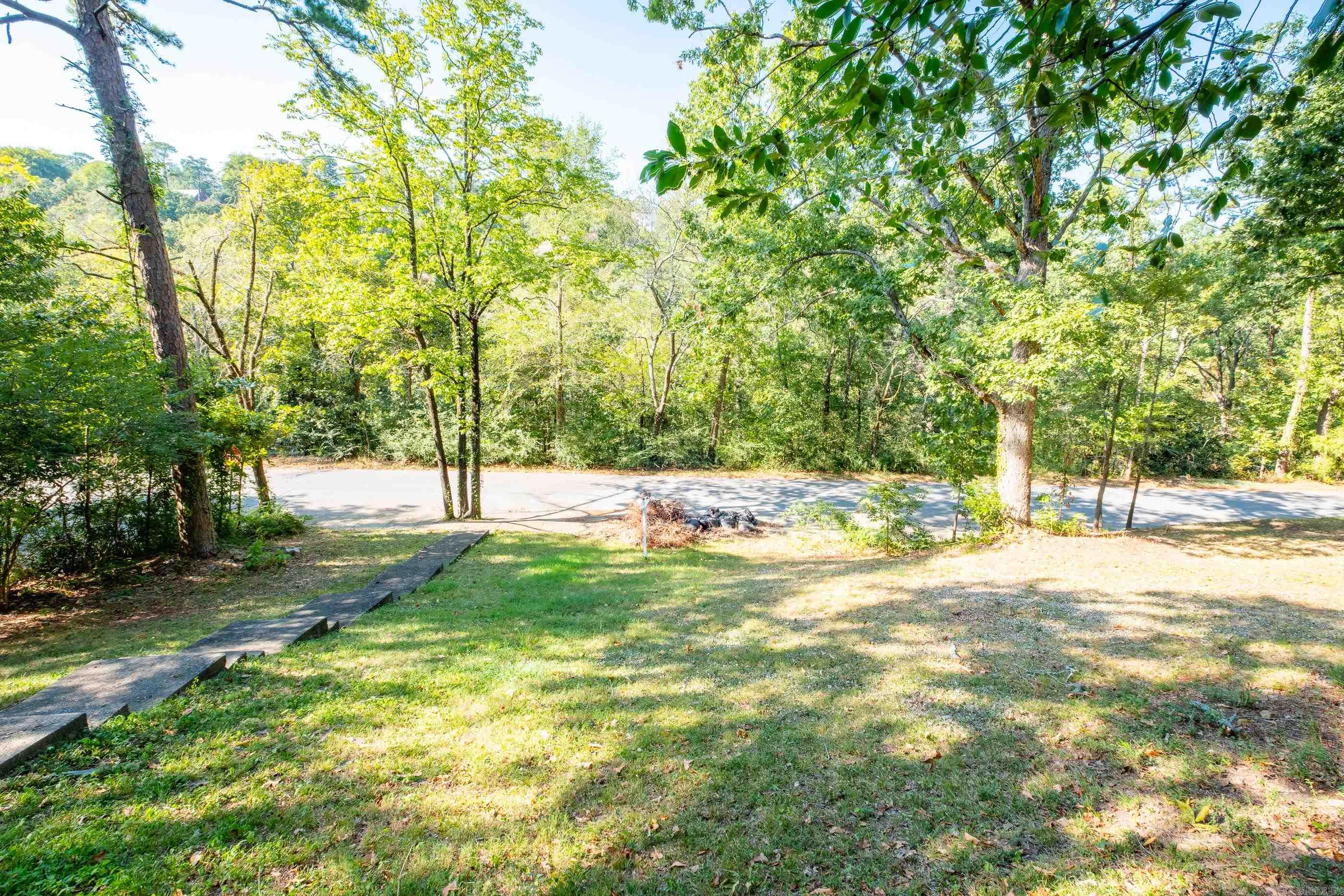 3933 N Lookout Street Property Photo 18