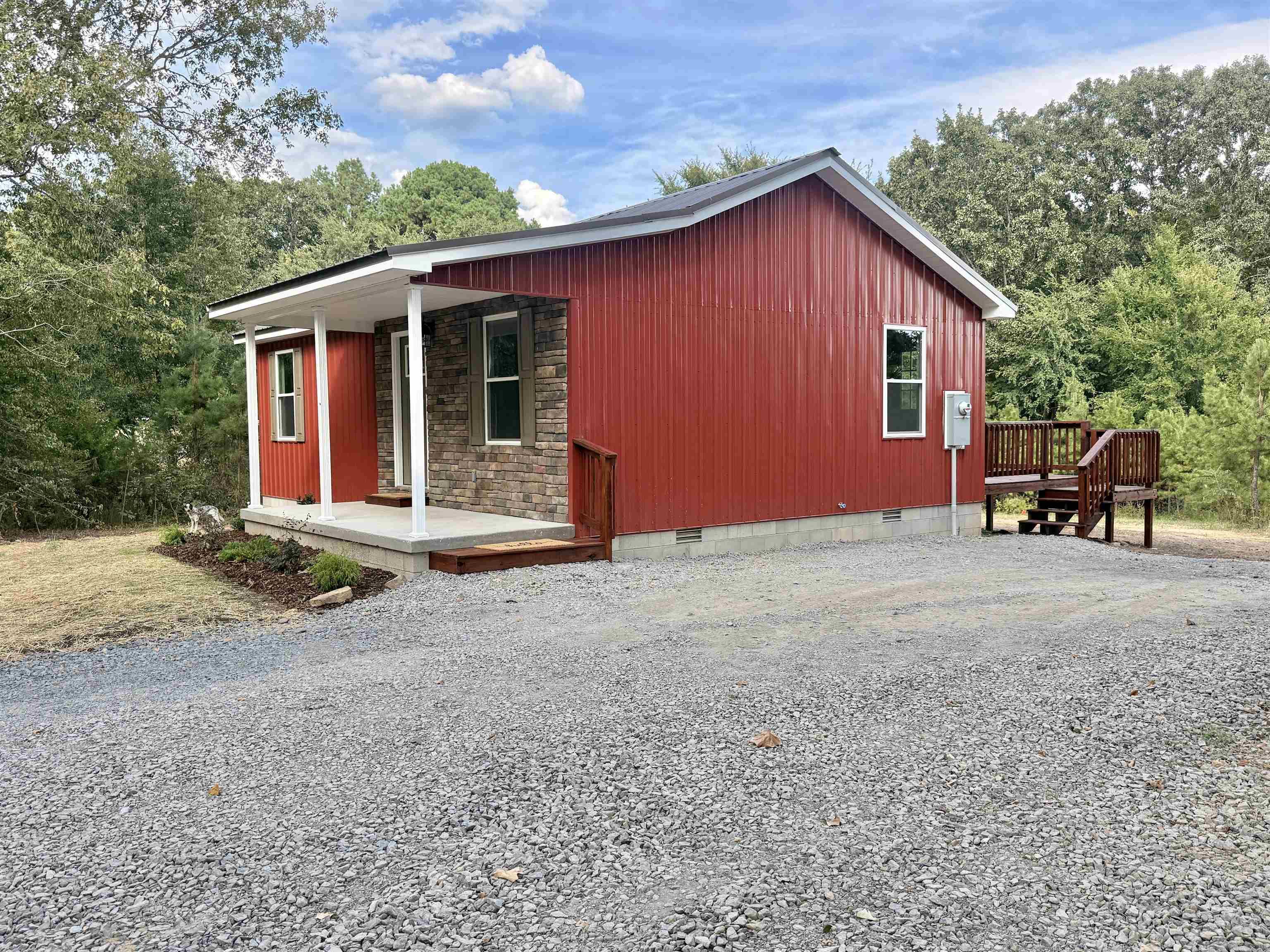 198 Batesville Mountain Rd. Property Photo 2