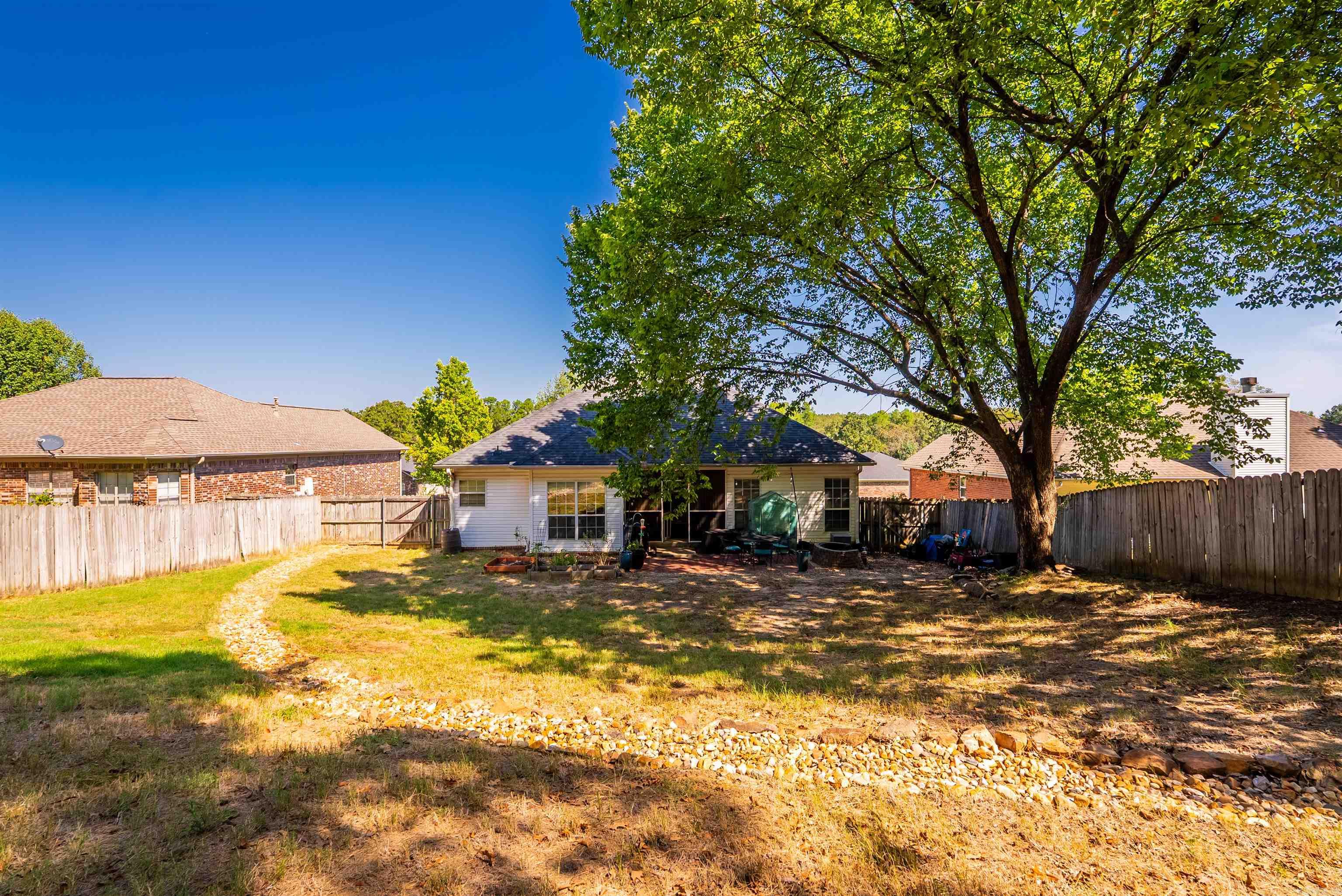 38 Emerald Drive Property Photo 29