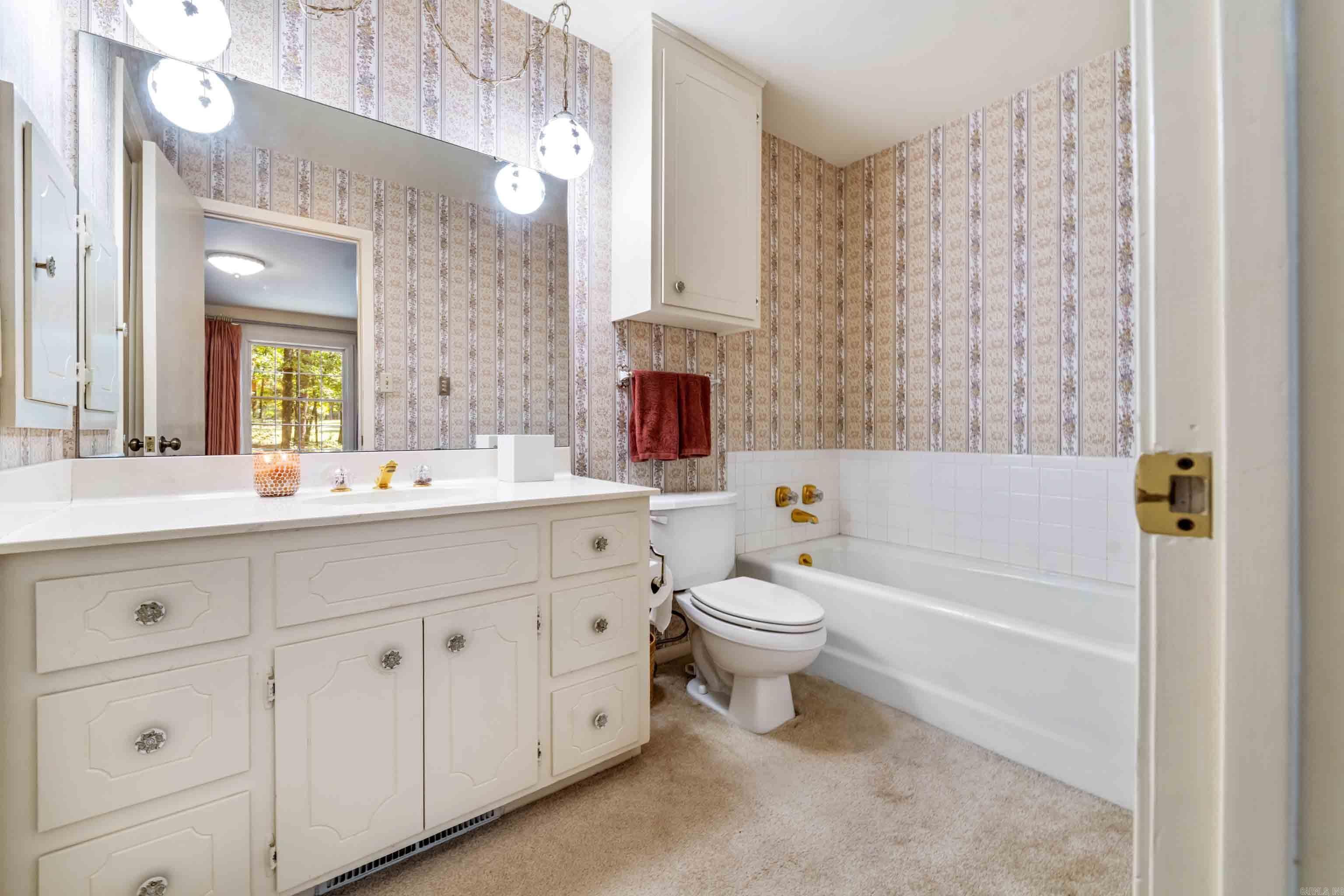 1104 Wildwood Ln. Property Photo 33