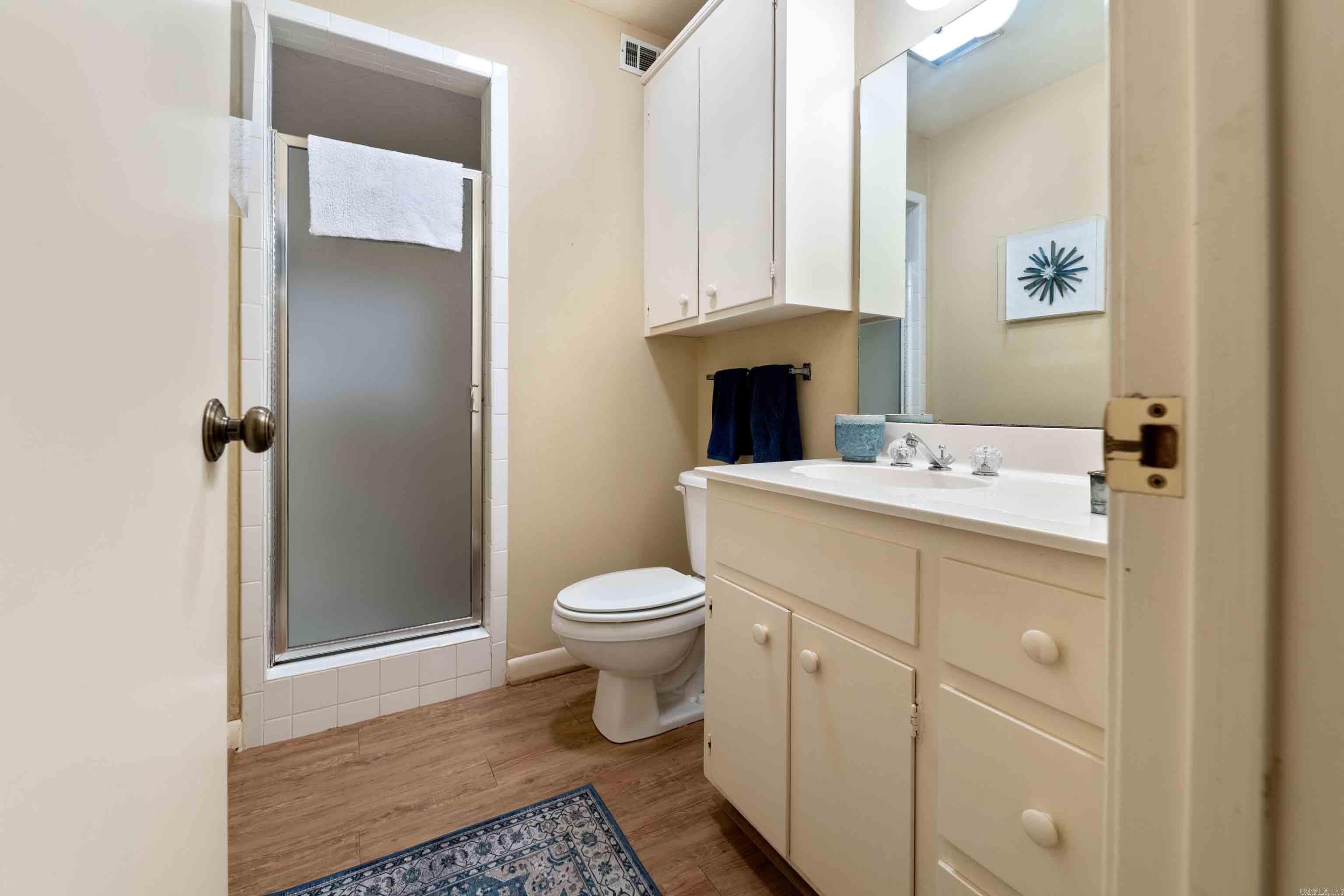 1104 Wildwood Ln. Property Photo 38