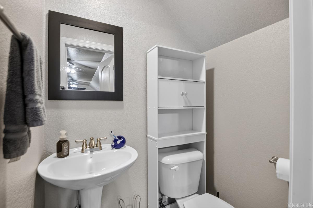 1308 Nature Way Dr Property Photo 21