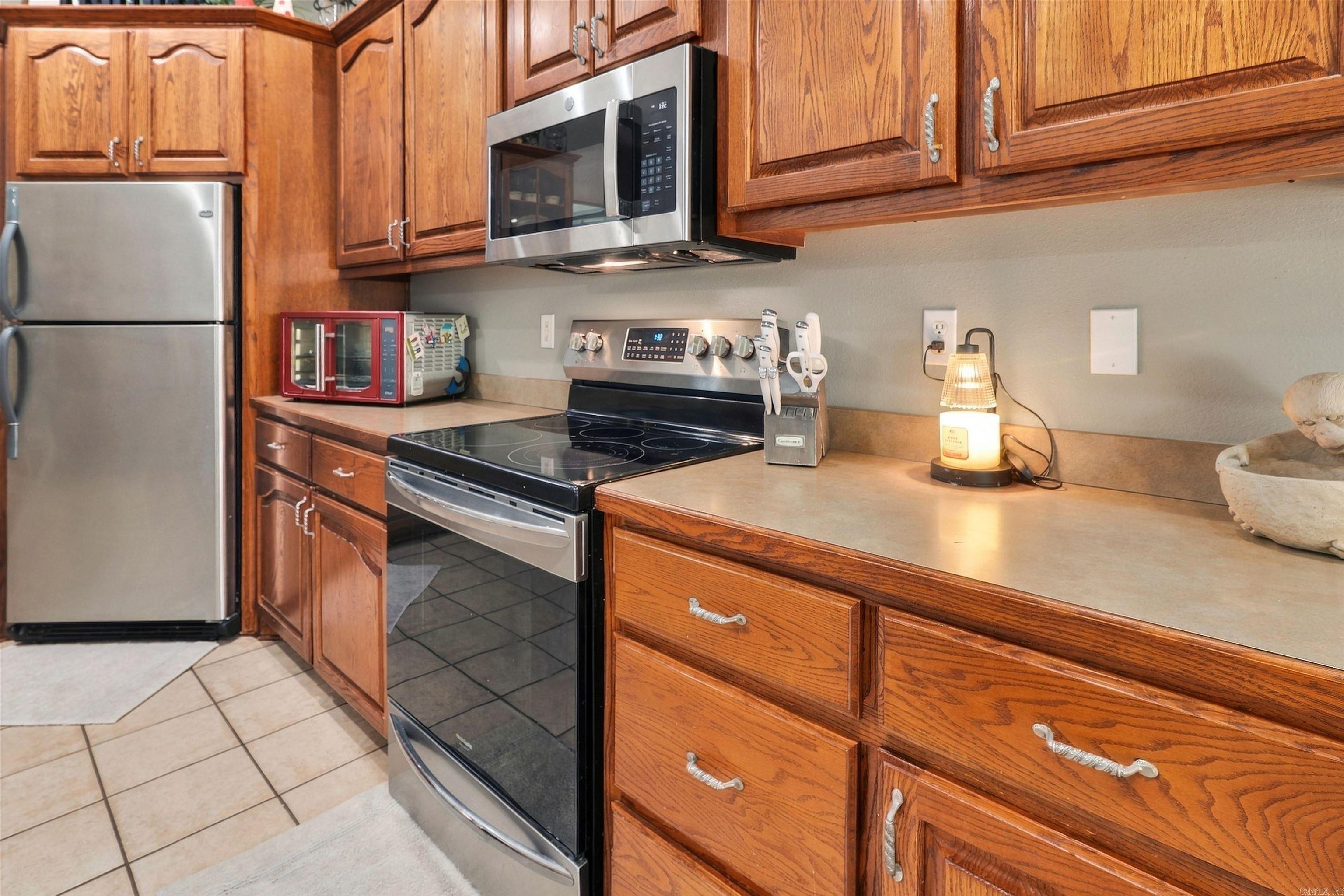 405 Lakeside Road Property Photo 13