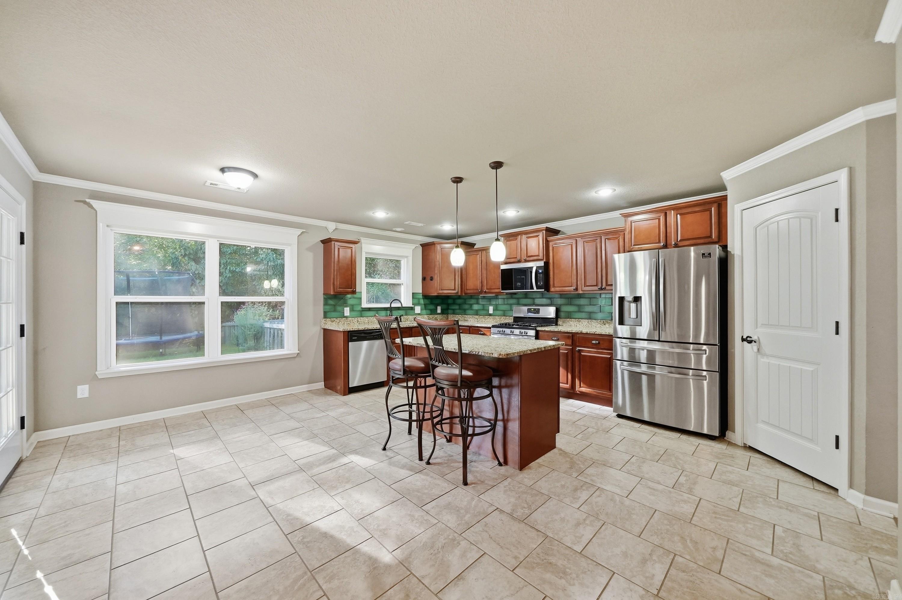 3015 Gladstone Drive Property Photo 13