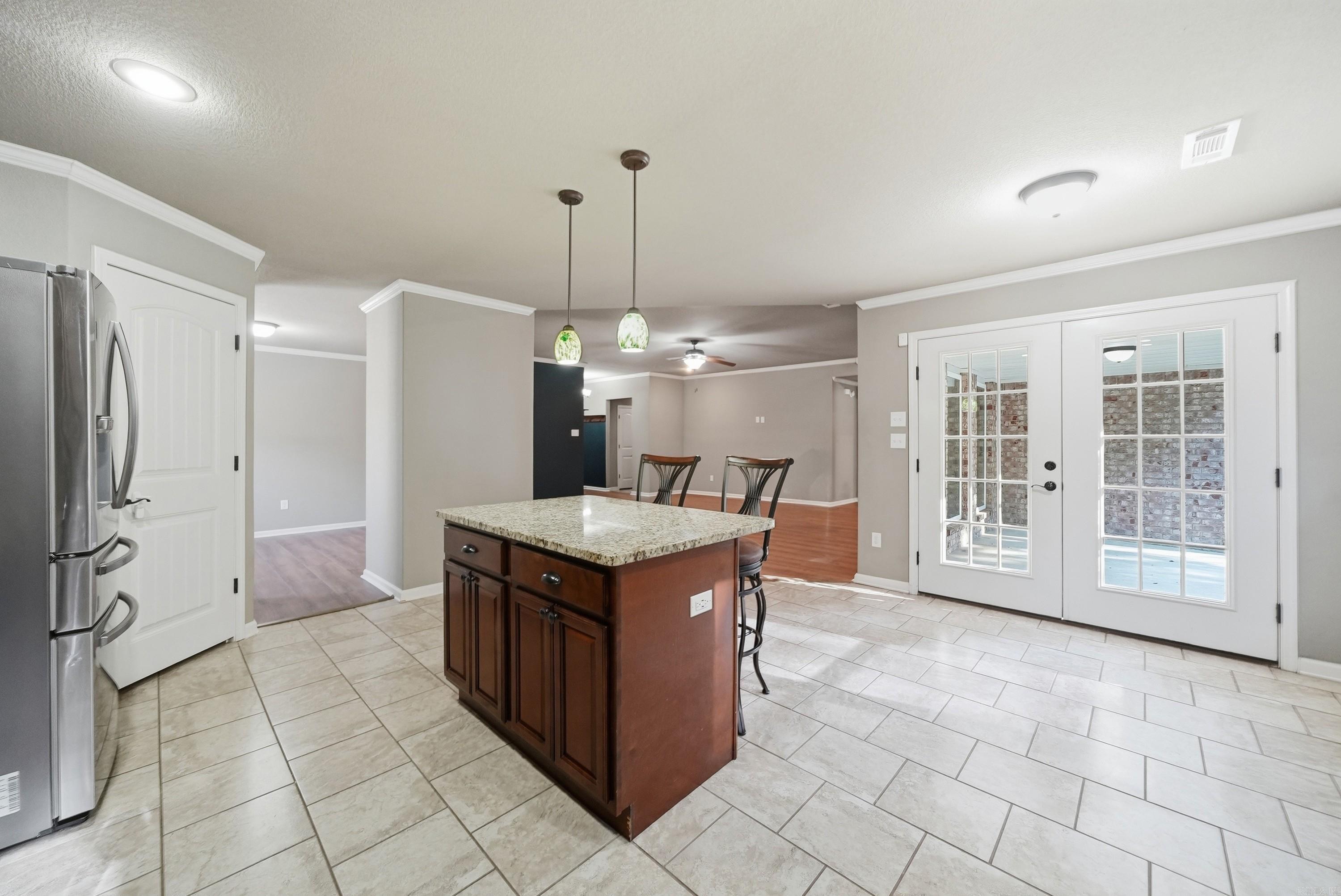 3015 Gladstone Drive Property Photo 15