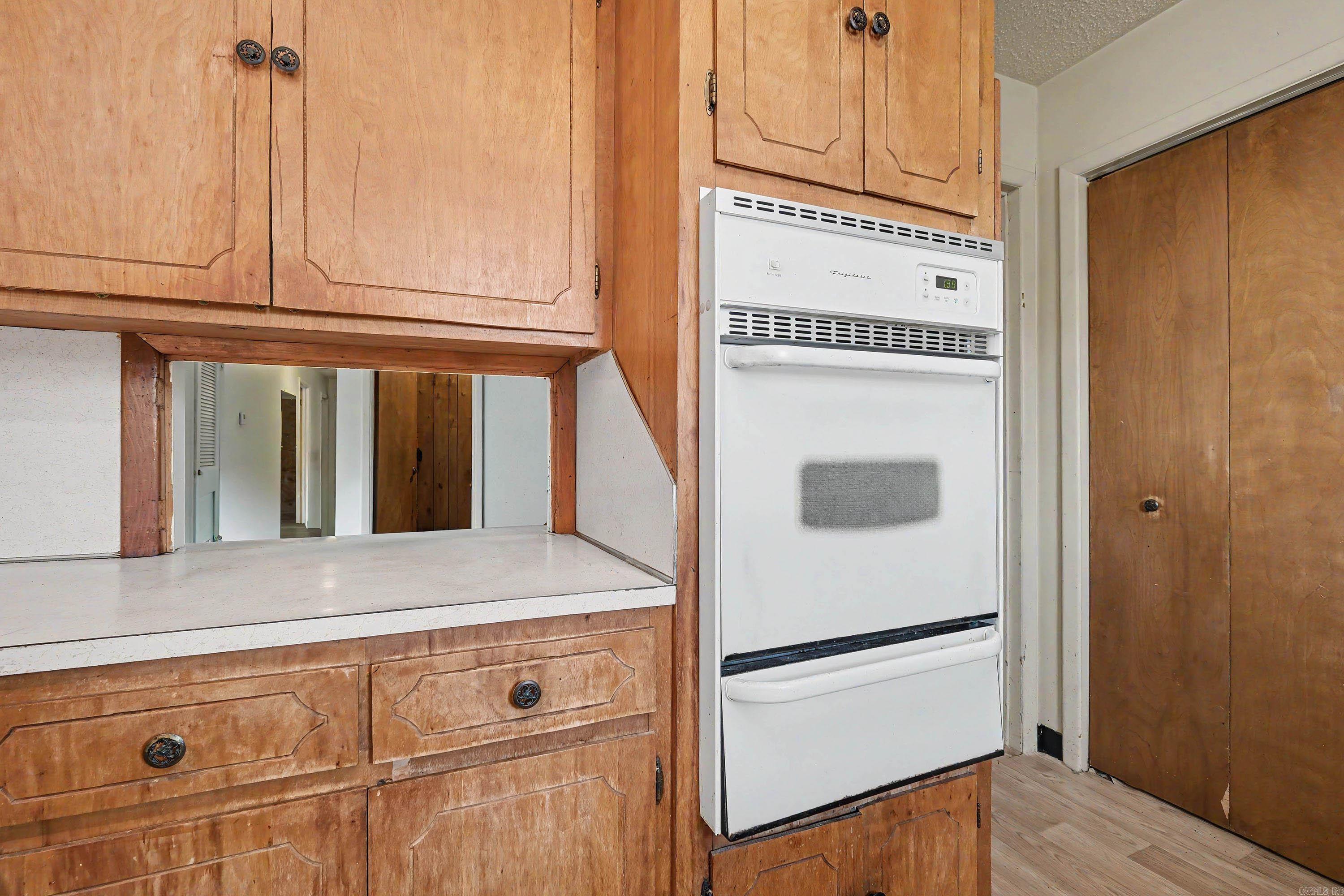 917 S. Hughes Street Property Photo 9