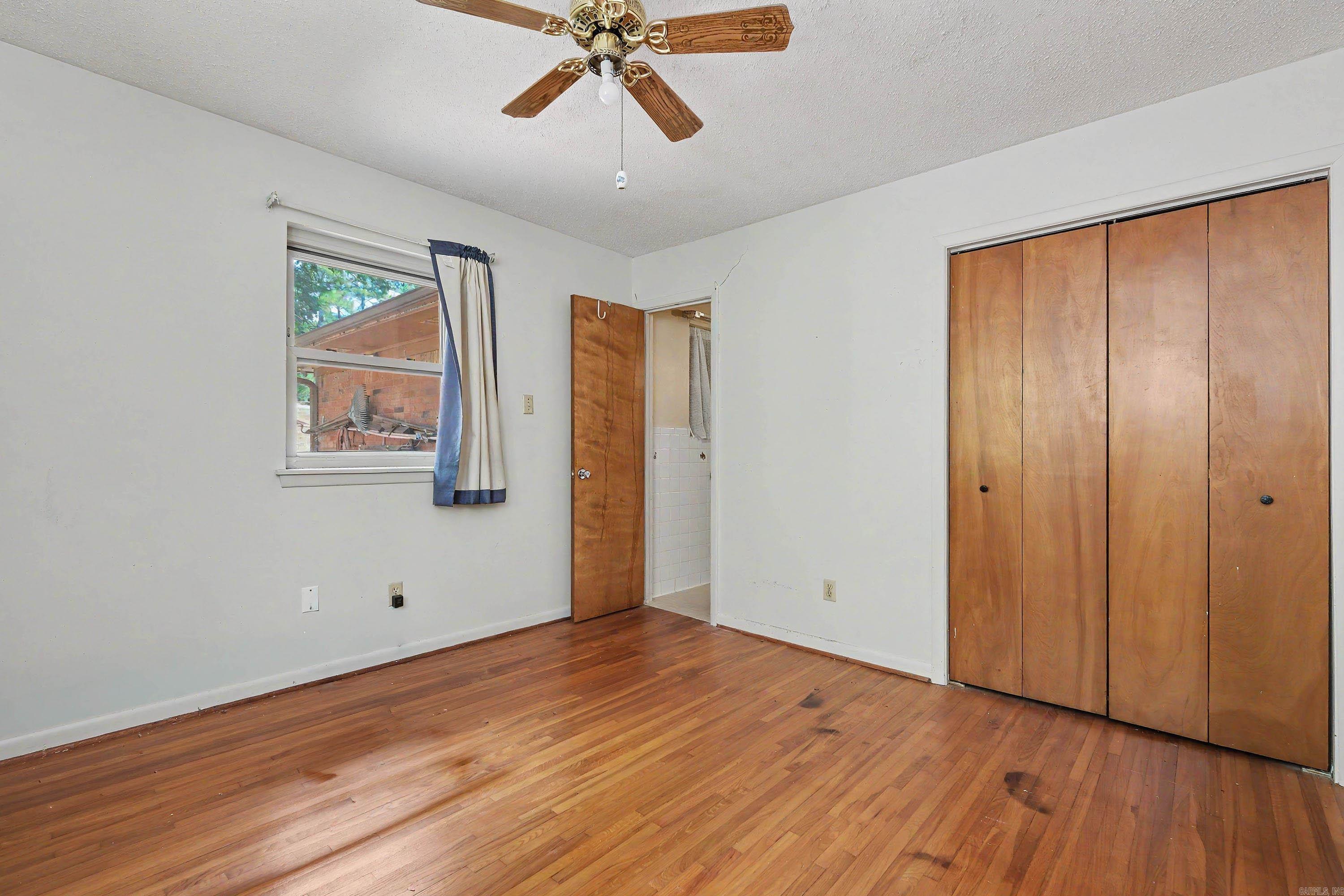 917 S. Hughes Street Property Photo 12