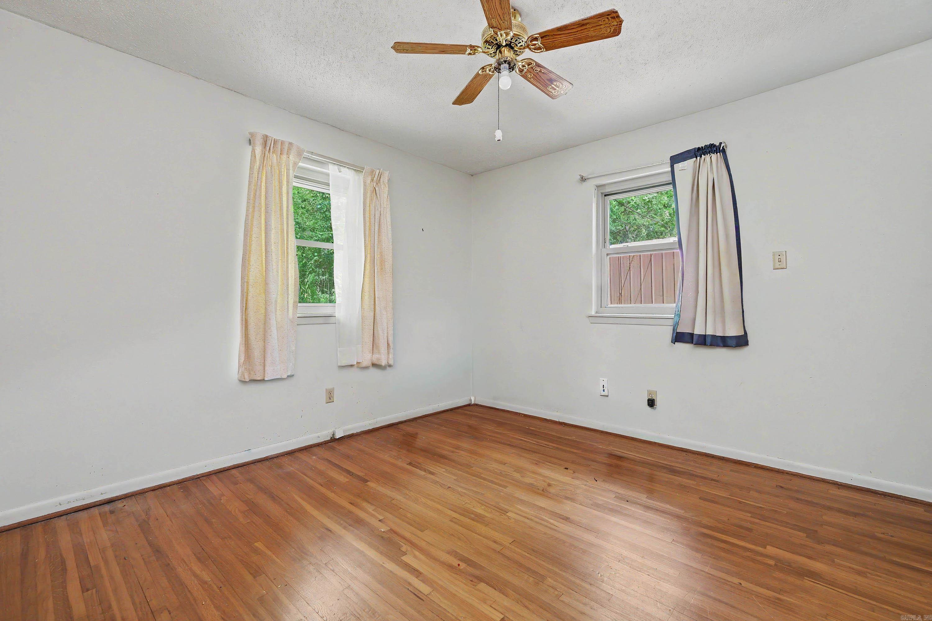 917 S. Hughes Street Property Photo 25
