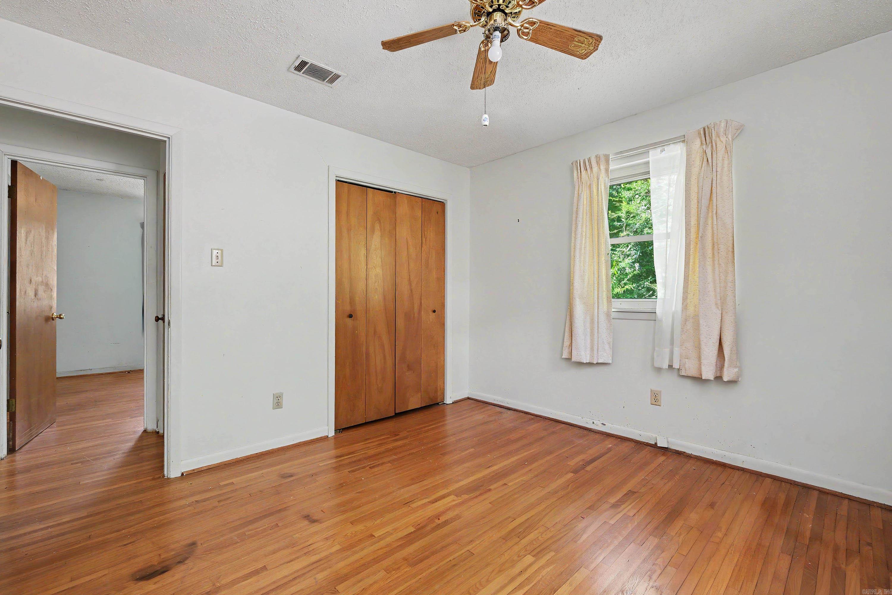 917 S. Hughes Street Property Photo 26