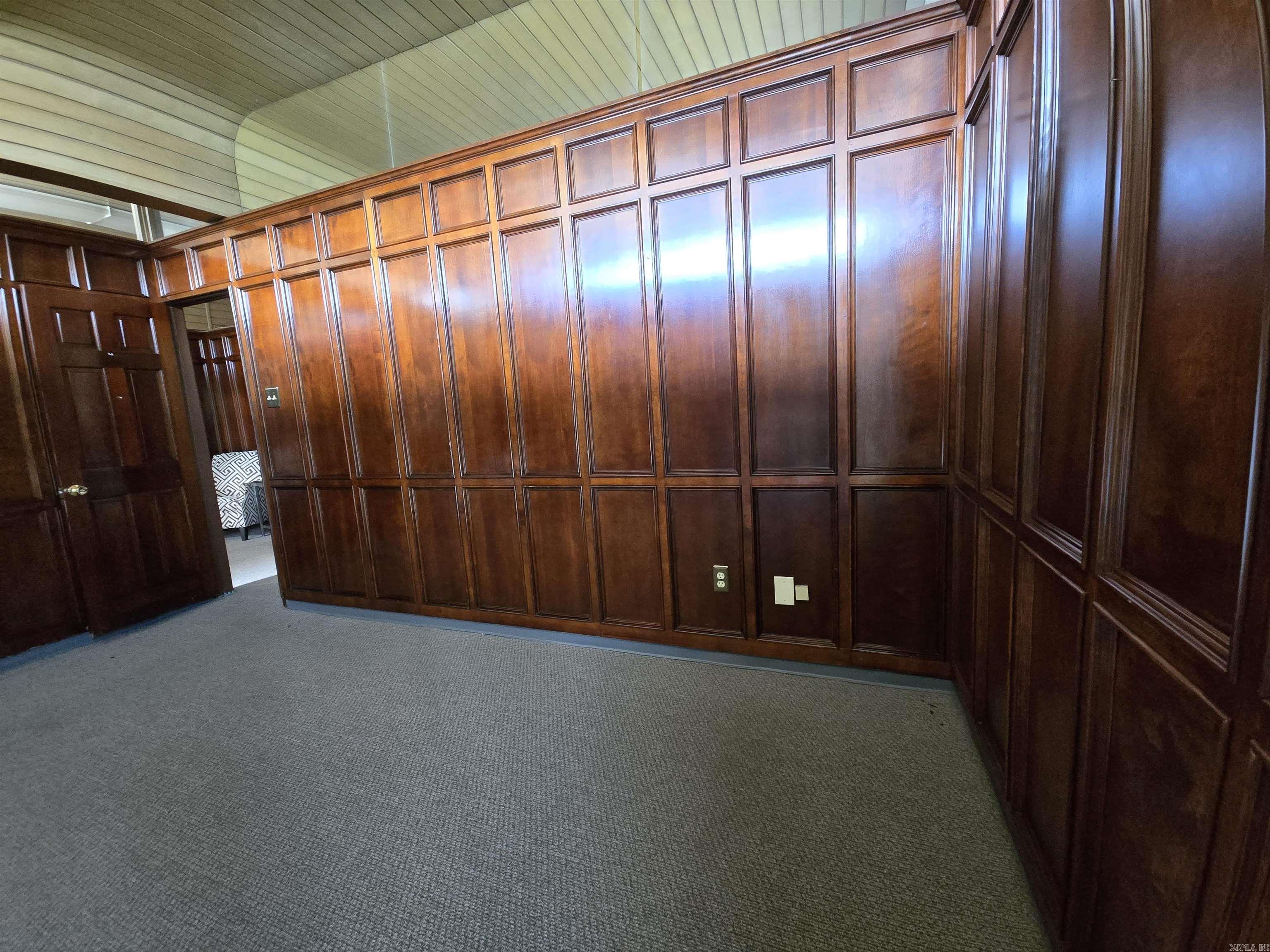 916 Garland Street Property Photo 3