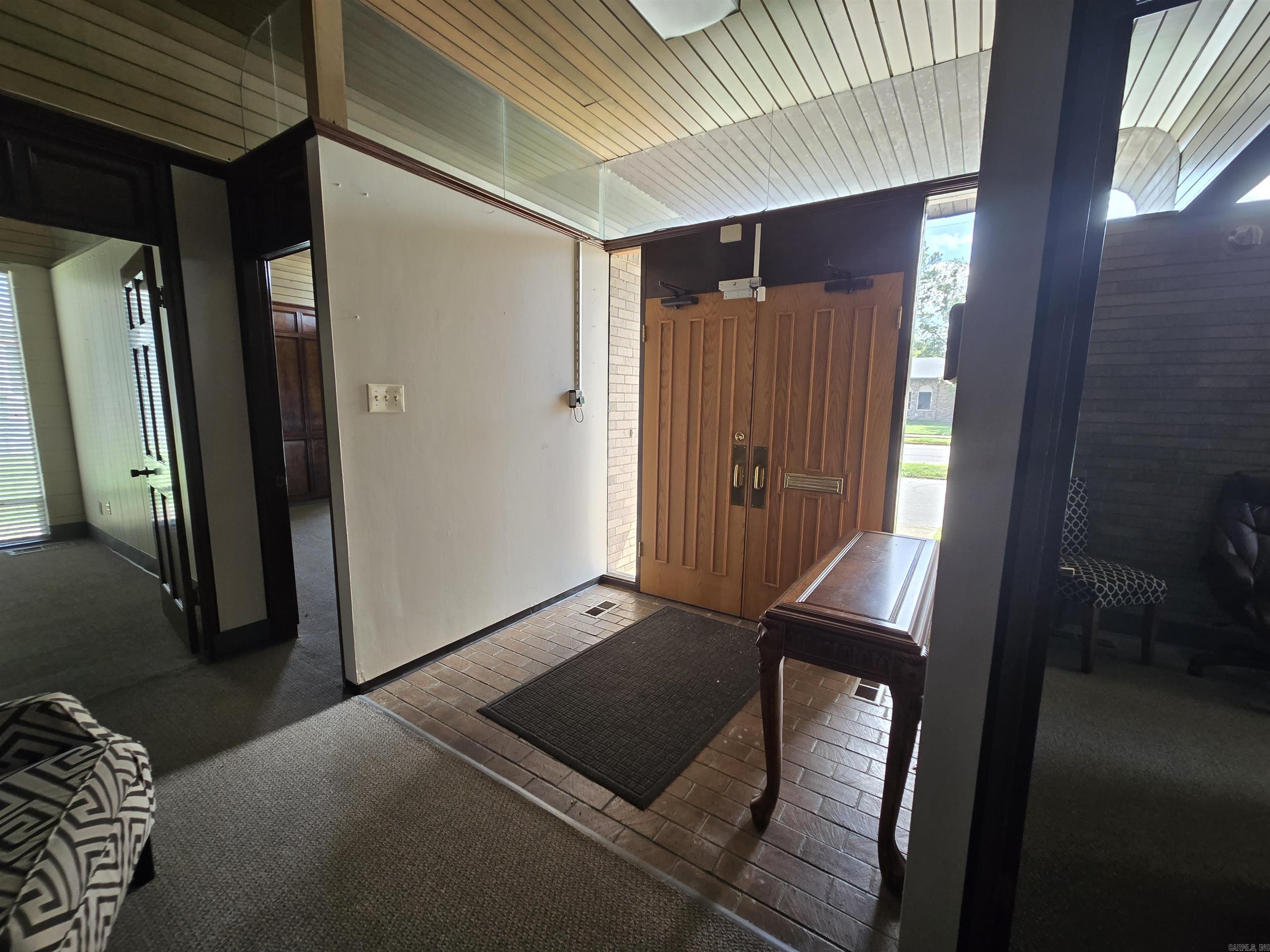 916 Garland Street Property Photo 8