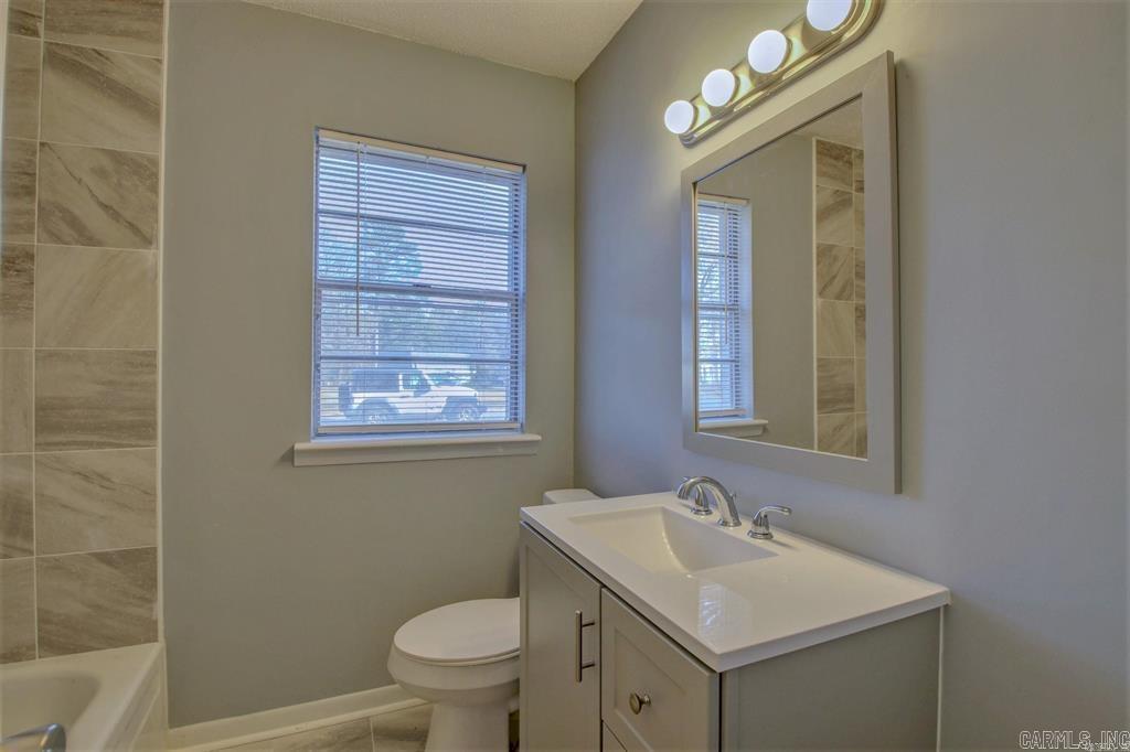 9300 Stardust Trail Property Photo 4